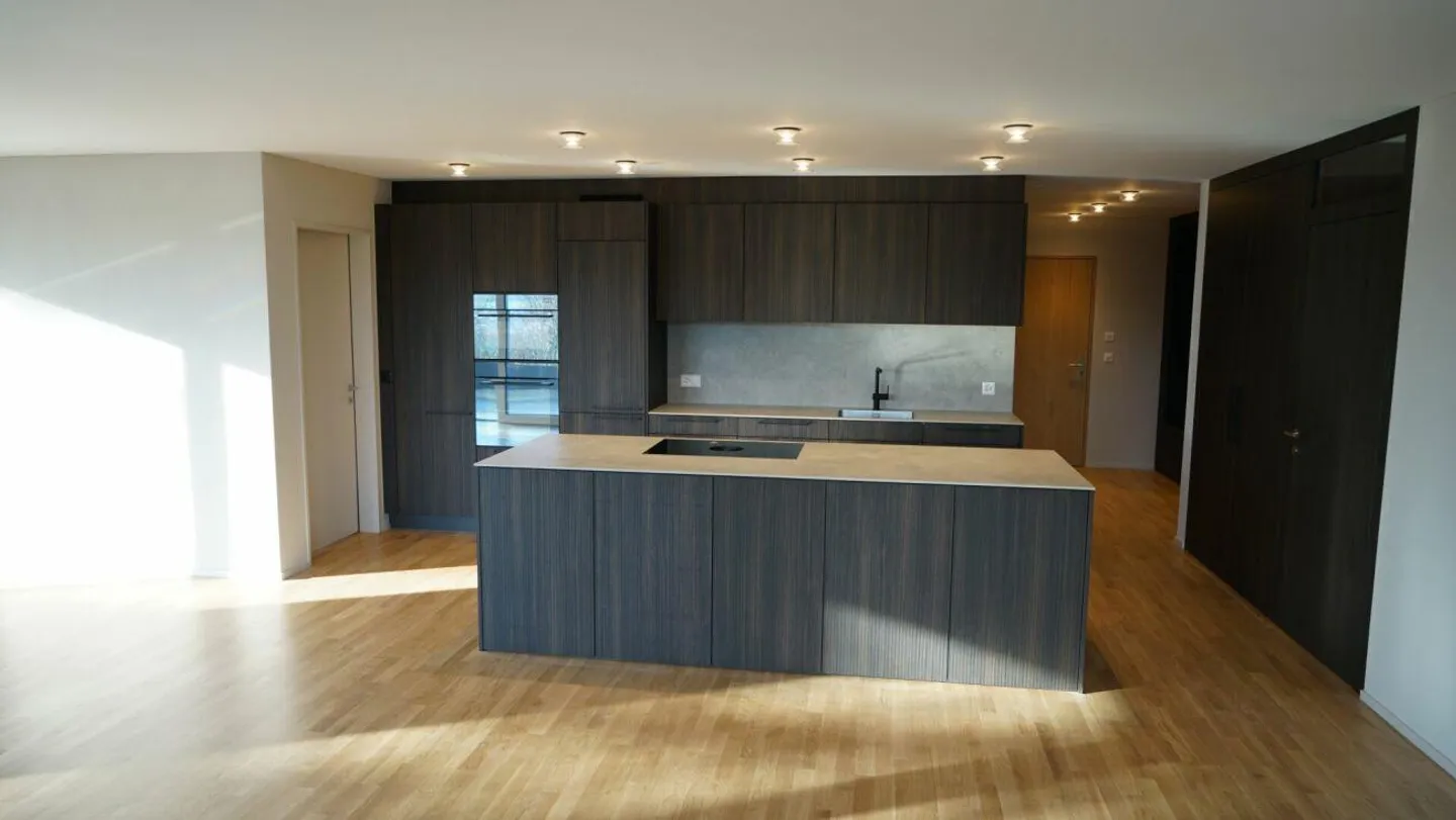 Exclusive Rental Apartment - Photo 5 of 17