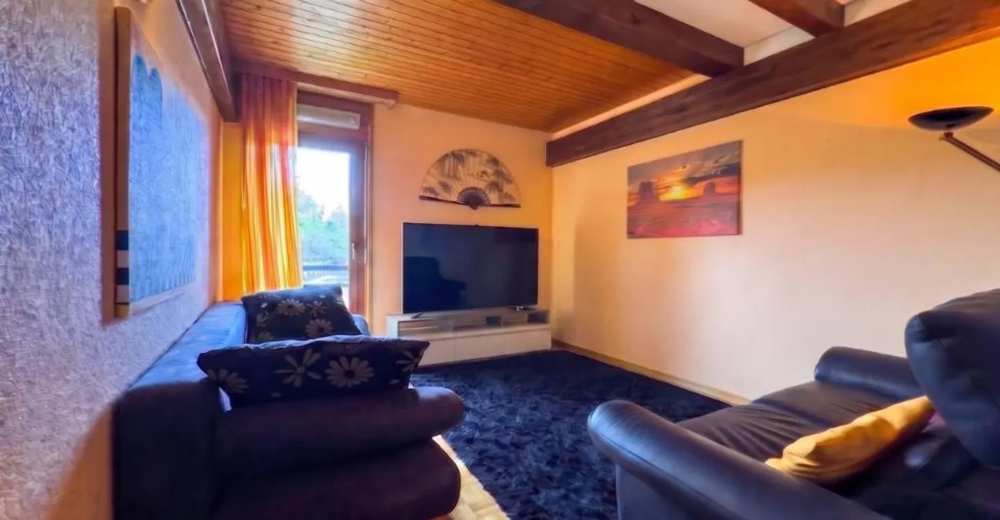 Yverdon - Duplex-Penthouse mit 5,5 Zimmern, großer Terrasse und Winterveranda - Foto 9 von 12