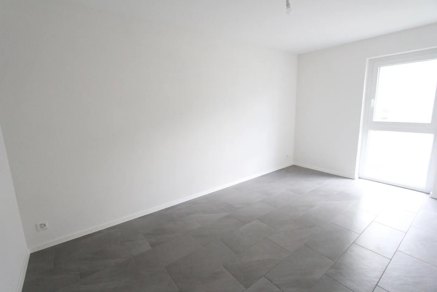 Apartment with 4.5 rooms for rent in Sierre - Photo 8 of 13