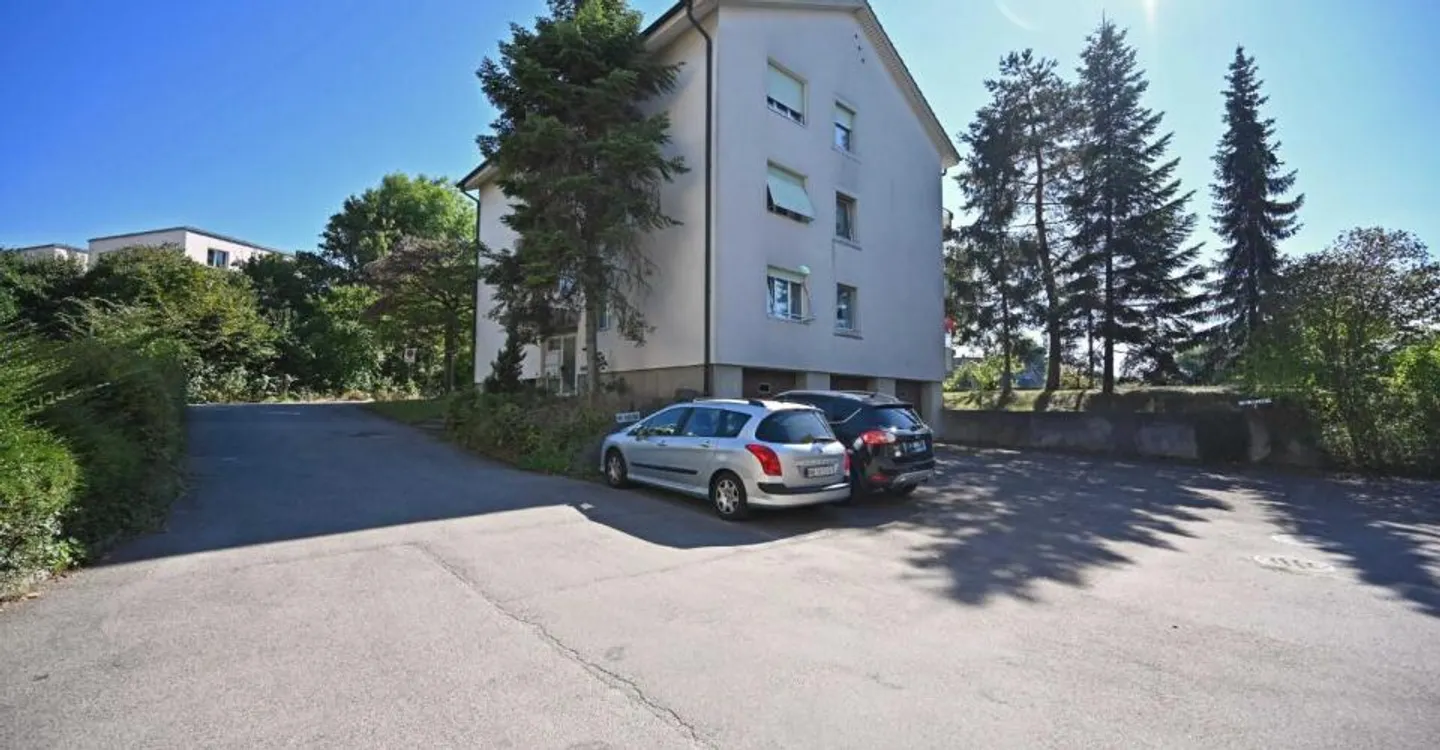 Appartement 3.5 pièces avec vue et place de parking - Photo 9 sur 9