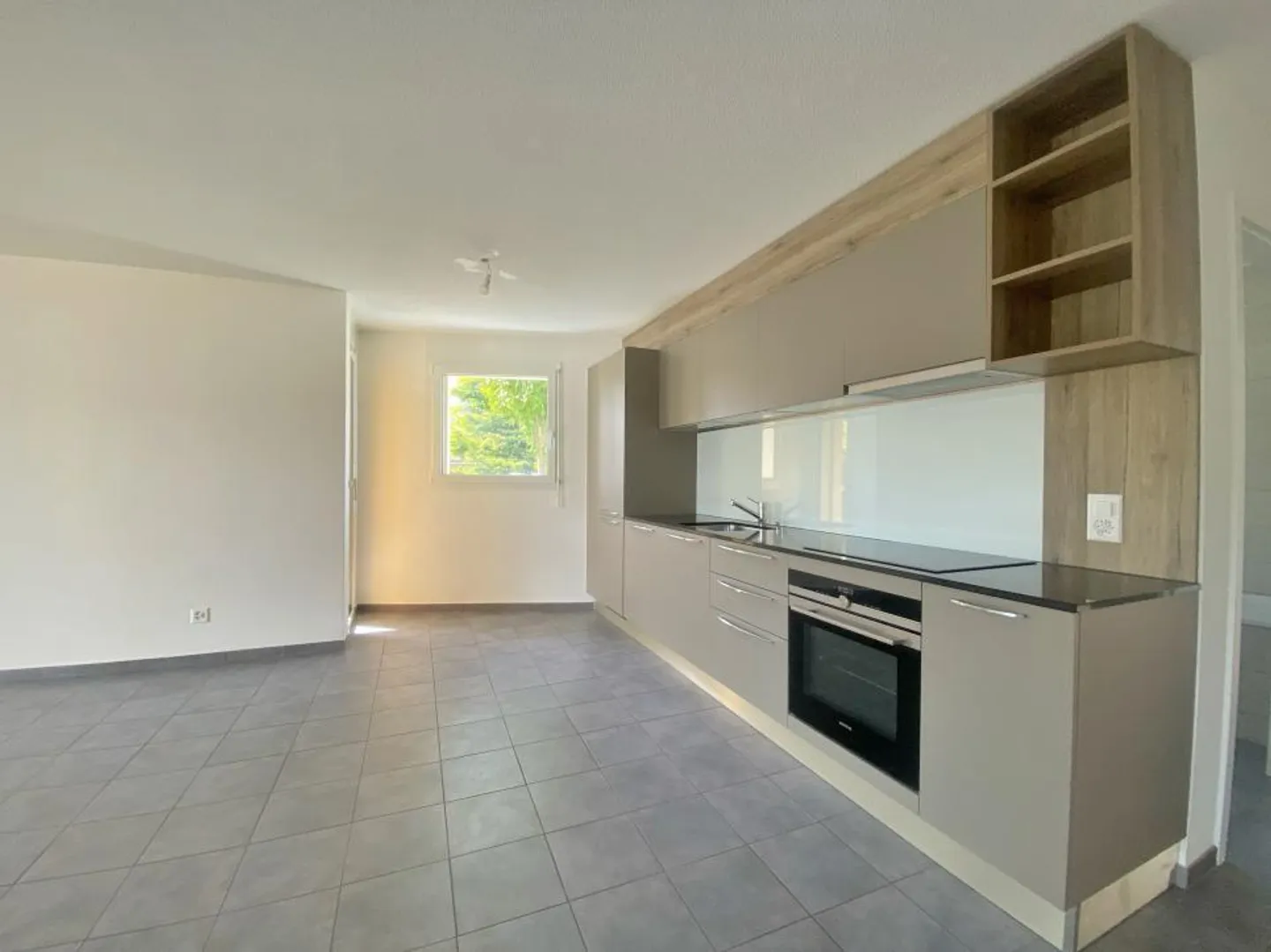 Appartamento in affitto - Foto 3 di 10