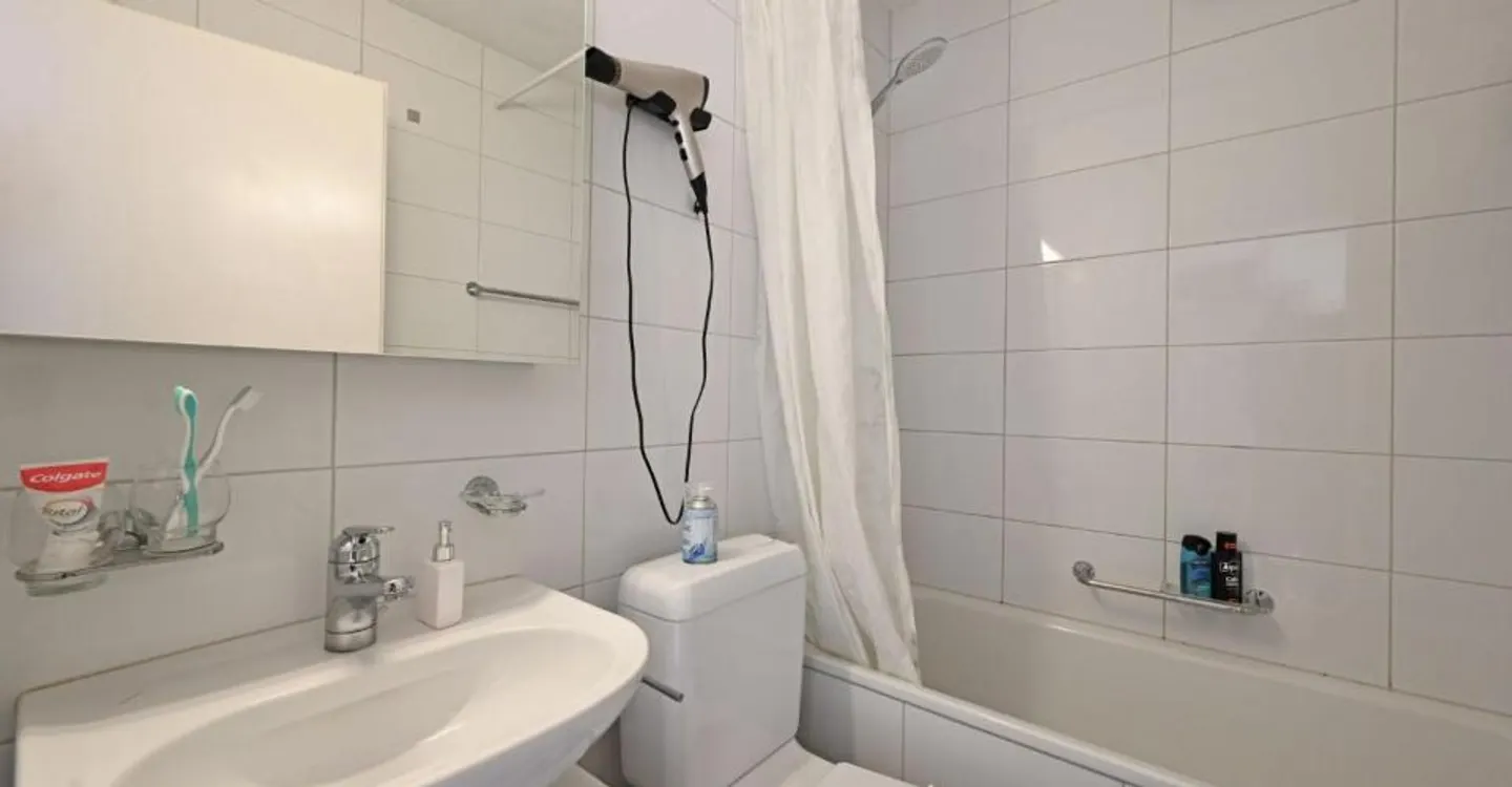 Appartement 3.5 pièces avec vue et place de parking - Photo 6 sur 9