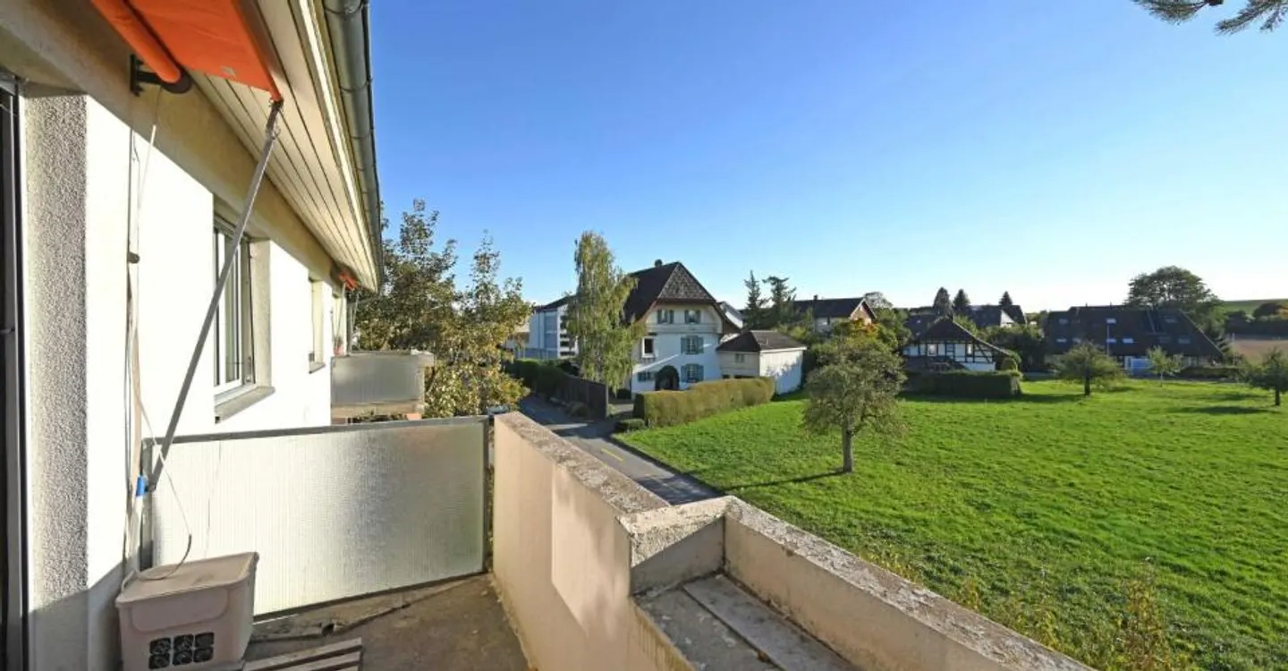 Appartement 3.5 pièces avec vue et place de parking - Photo 7 sur 9