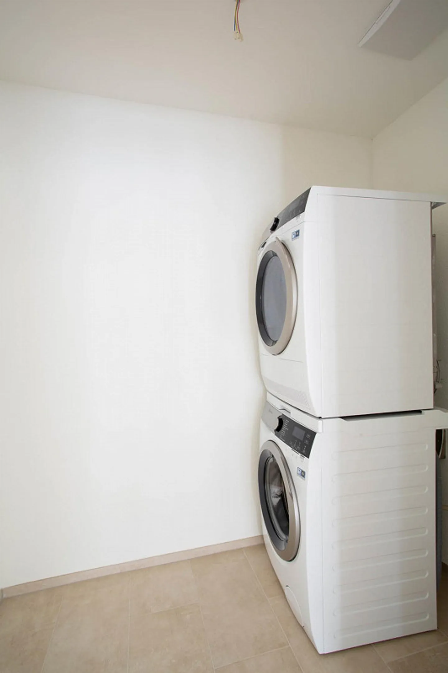 Top moderne 2.5 Zimmer-Wohnung im Grünen - Foto 7 von 7