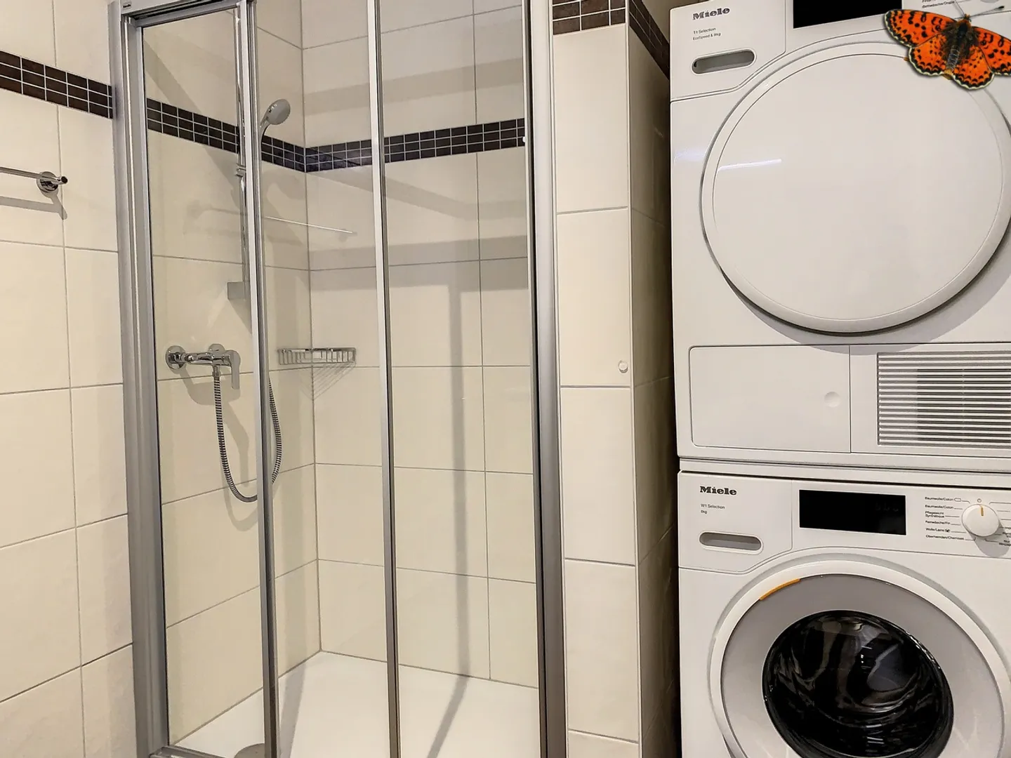 2½ ZIMMER - Neu mit einer Terrasse! - Foto 7 von 14