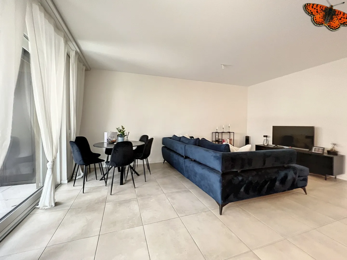 2½ ZIMMER - Neu mit einer Terrasse! - Foto 4 von 14