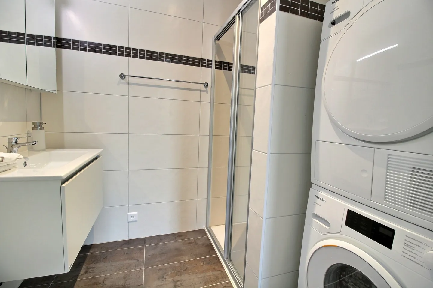 Stunning 2.5 rooms for rent in Marly! - Photo 4 of 8