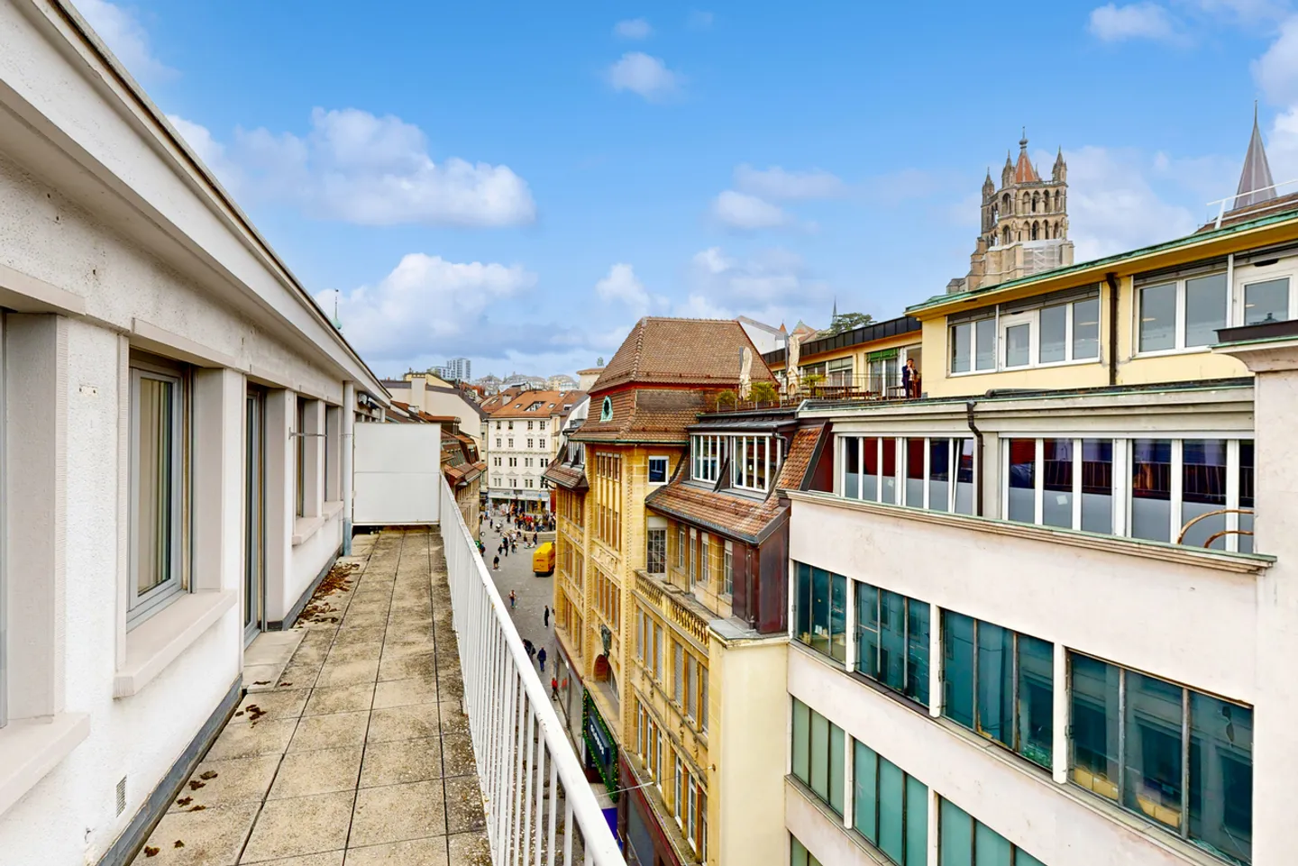 Apartment in the heart of Lausanne! - Photo 8 of 9