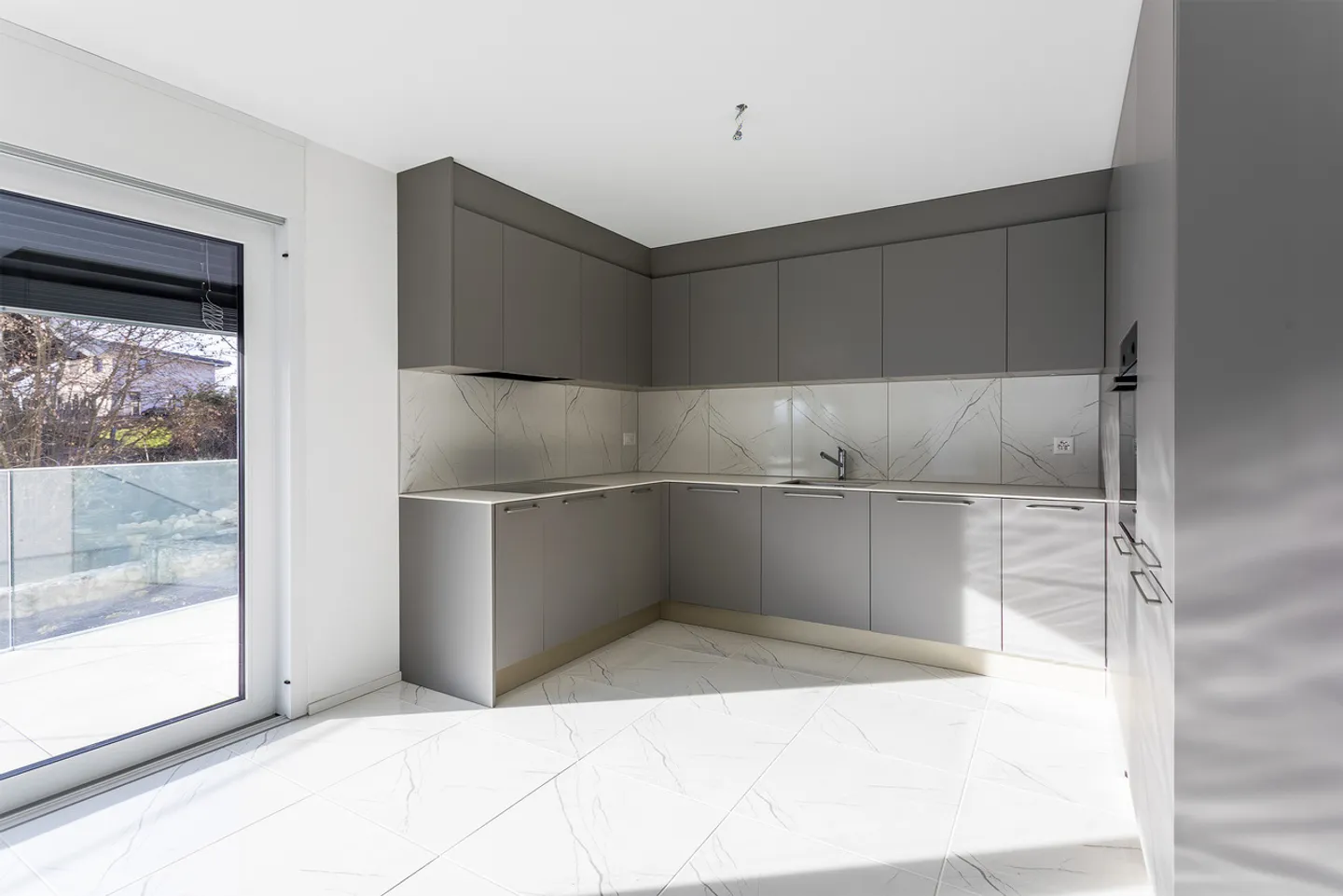 Appartamento 4,5 locali al 1° piano con posto auto interrato, unità 4 - Foto 4 di 13