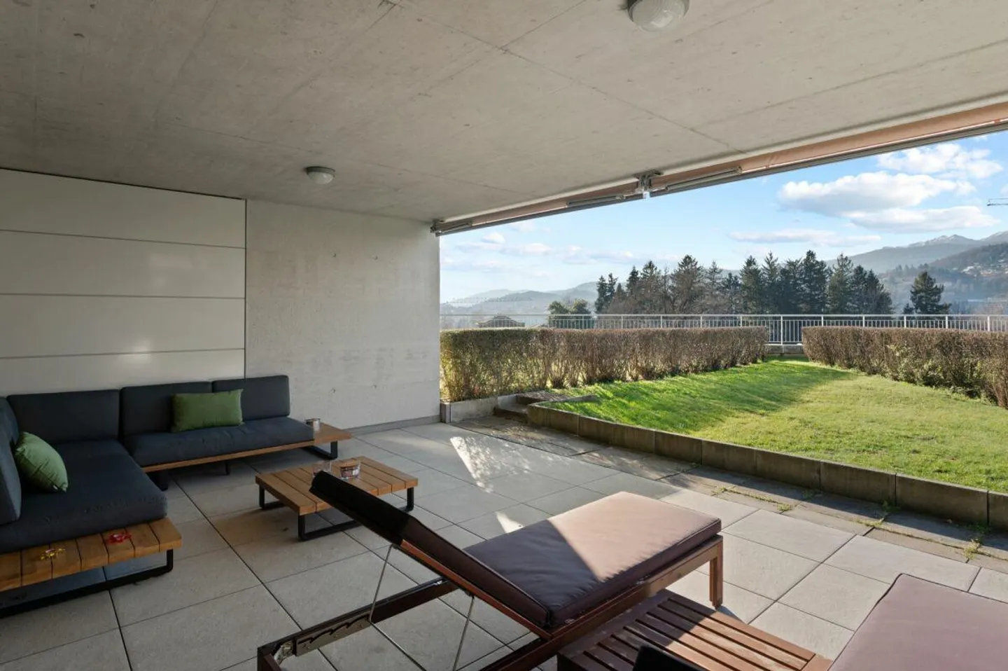 Circondato dal parco cittadino - bellissimo ed elegante appartamento di 2,5 stanze con ogni comfort - Foto 1 di 13