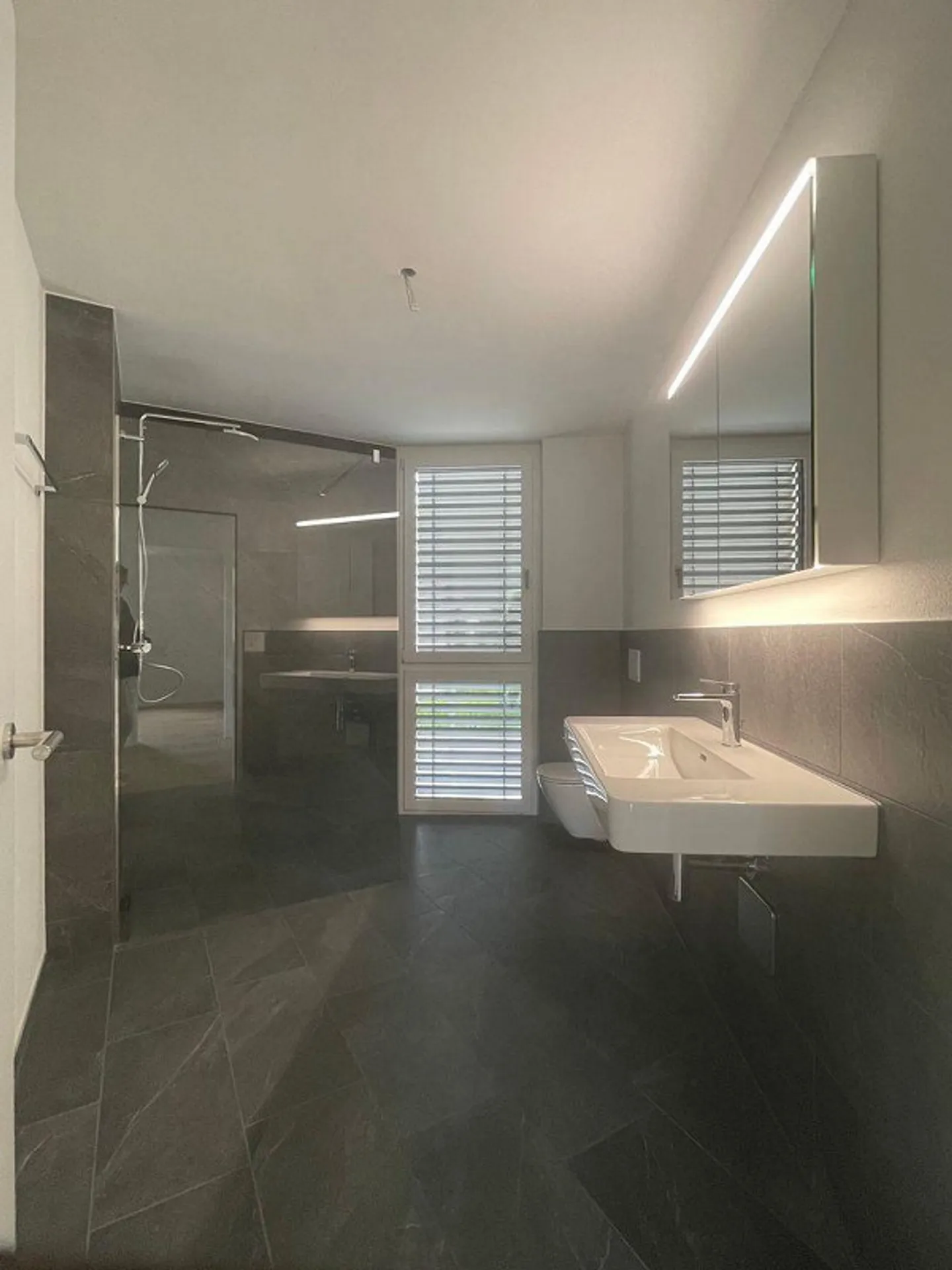 Modern 3.5 Room Apartment - Photo 7 of 10