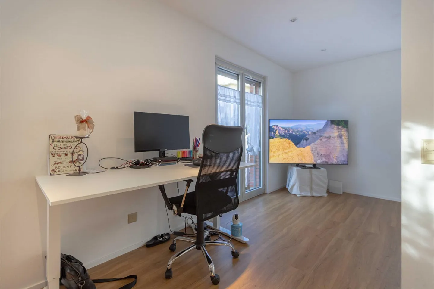 Stupendes und modernes 2.5-Zimmer-Wohnung mit privatem Garten in Massagno - Foto 4 von 9