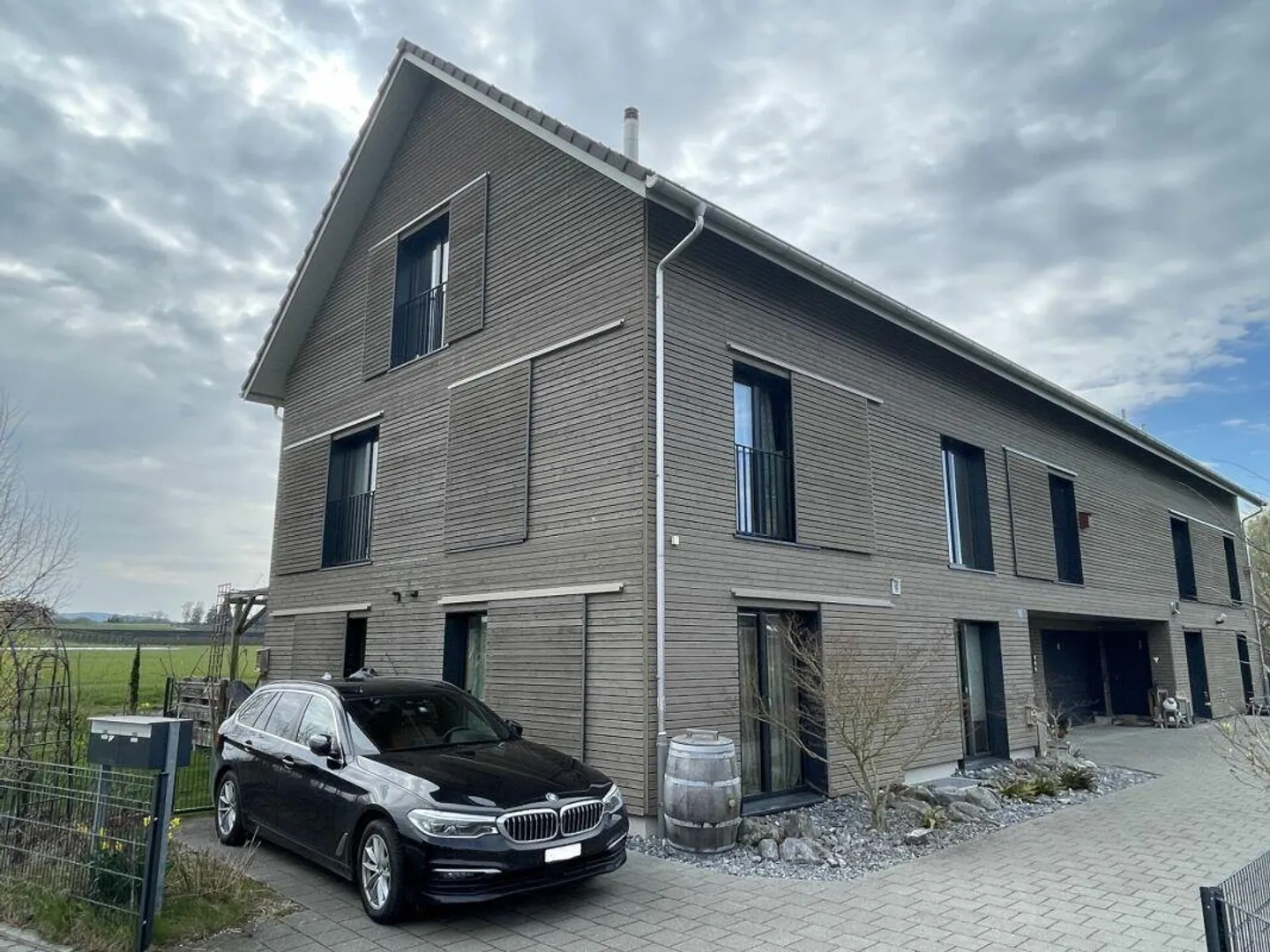 Modernes Doppelhaus am See - Foto 2 von 21