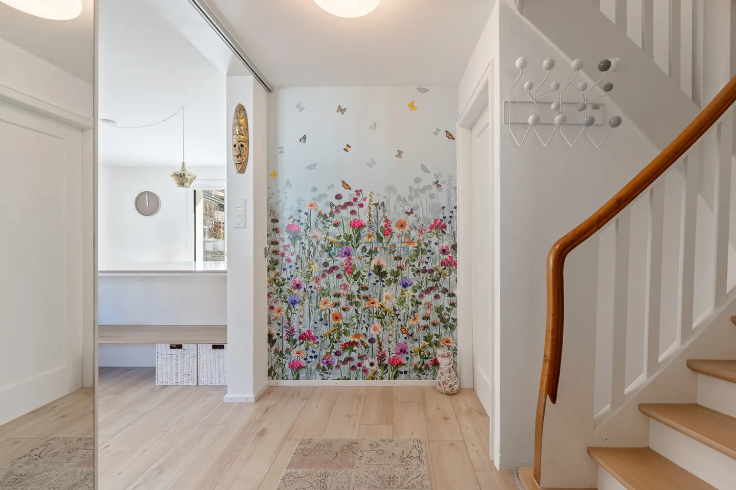 Casa unifamiliare modernizzata con estensione e carattere abitativo unico - Foto 7 di 16