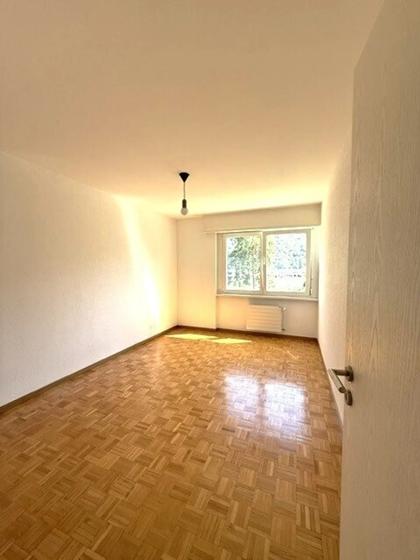 Spacious 3.5-room apartment in Sion, close to the train station and HES-SO - Photo 7 of 8