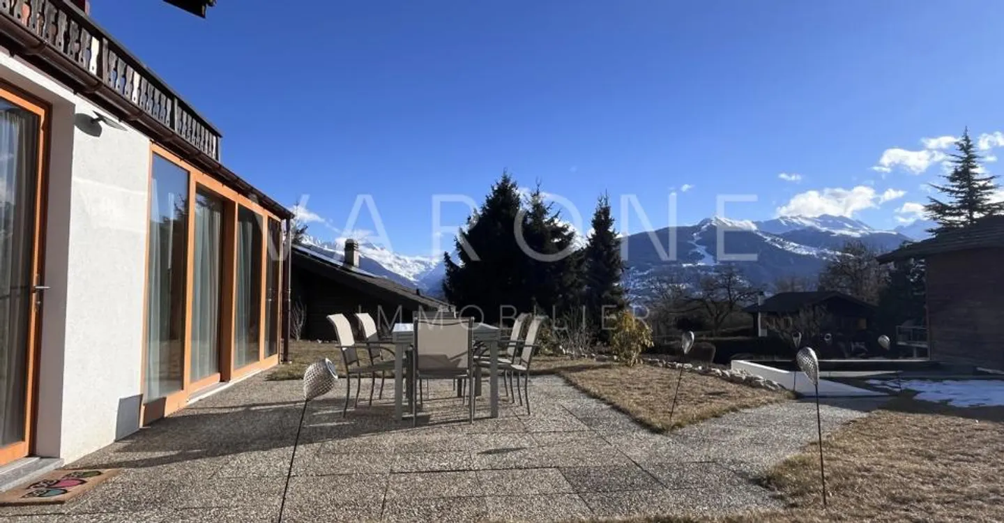 Chalet Charmant avec Vue Panoramique - Photo 5 sur 13