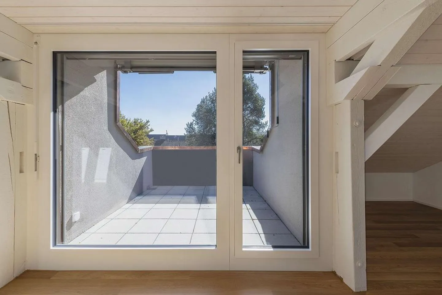 Appartement sous les combles de 2,5 pièces à Bassersdorf - Photo 3 sur 4