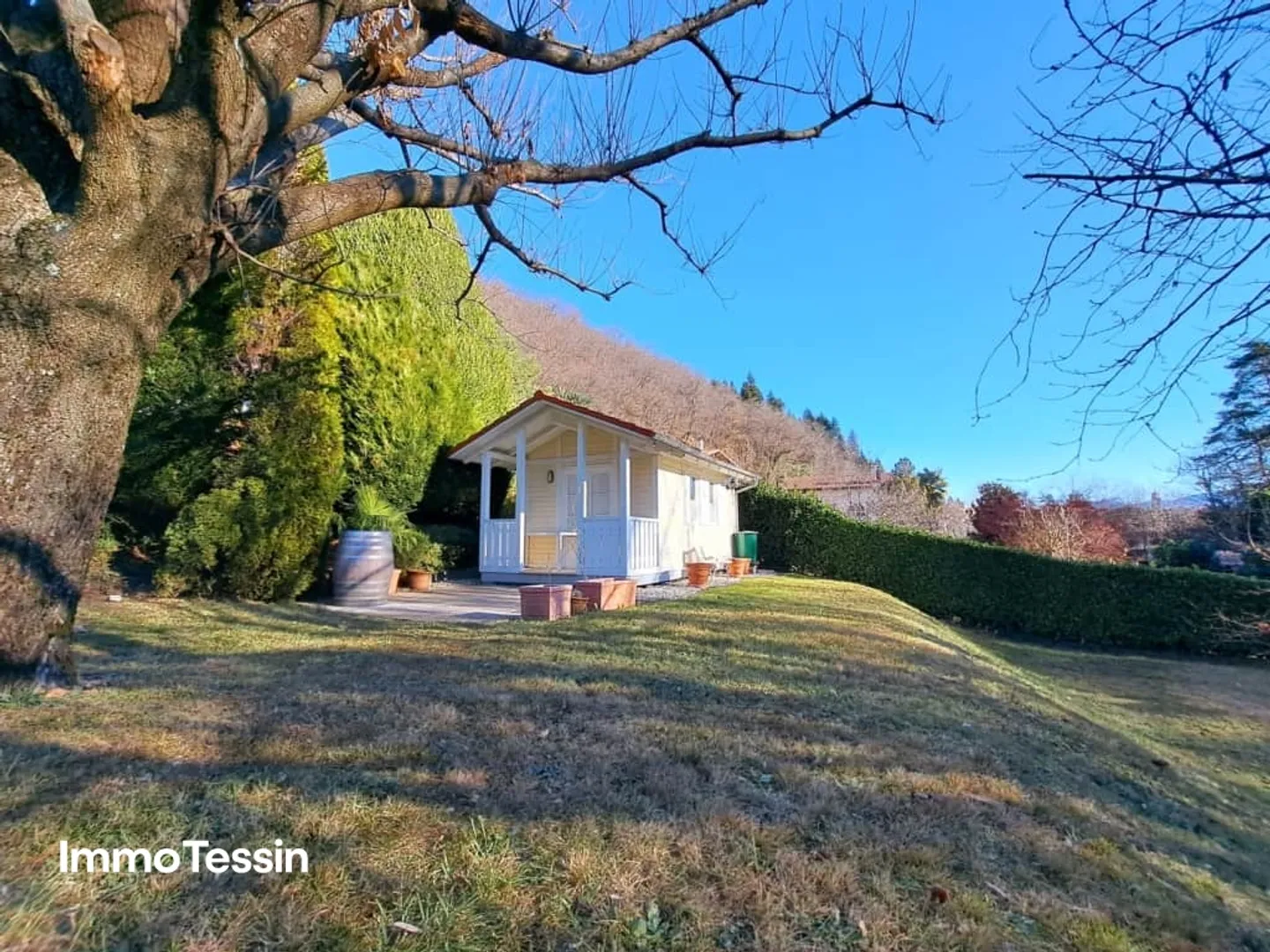 OPPORTUNITÀ: Fantastica villa di design quasi nuova con piscina, giardino da sogno e 100% di privacy a un prezzo imbattibile - Foto 5 di 13