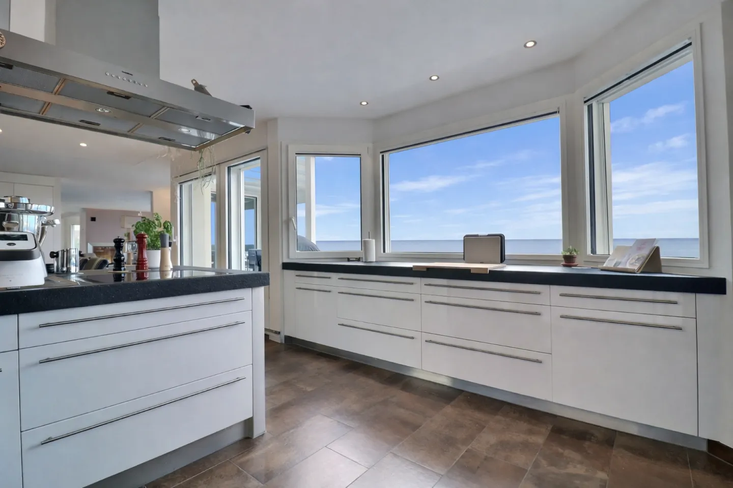Eine außergewöhnliche Penthousewohnung mit Panoramablick - Foto 2 von 10