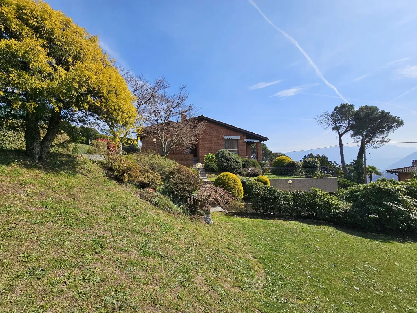 Einfamilienhaus mit atemberaubendem Blick - Foto 2 von 14