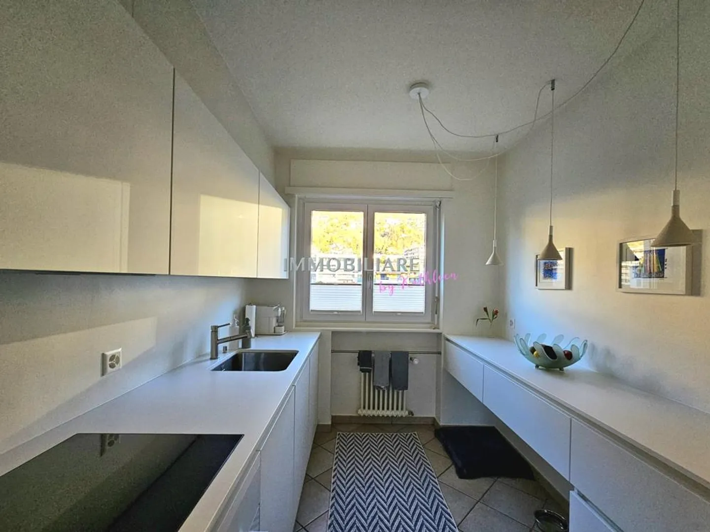 Appartamento mansardato con vista lago e camino in posizione centrale e tranquilla - Foto 8 di 22