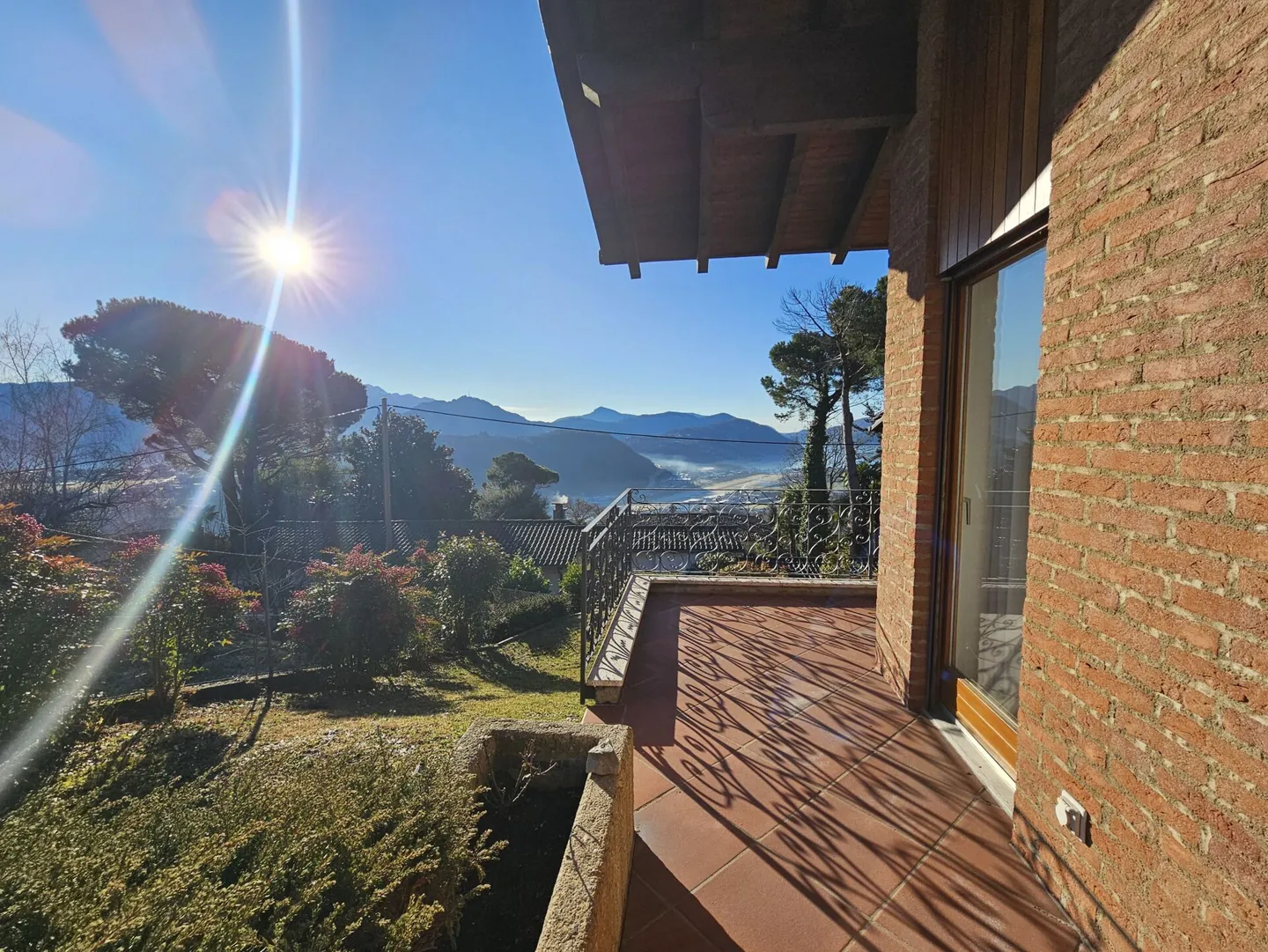 Einfamilienhaus mit atemberaubendem Blick - Foto 1 von 14