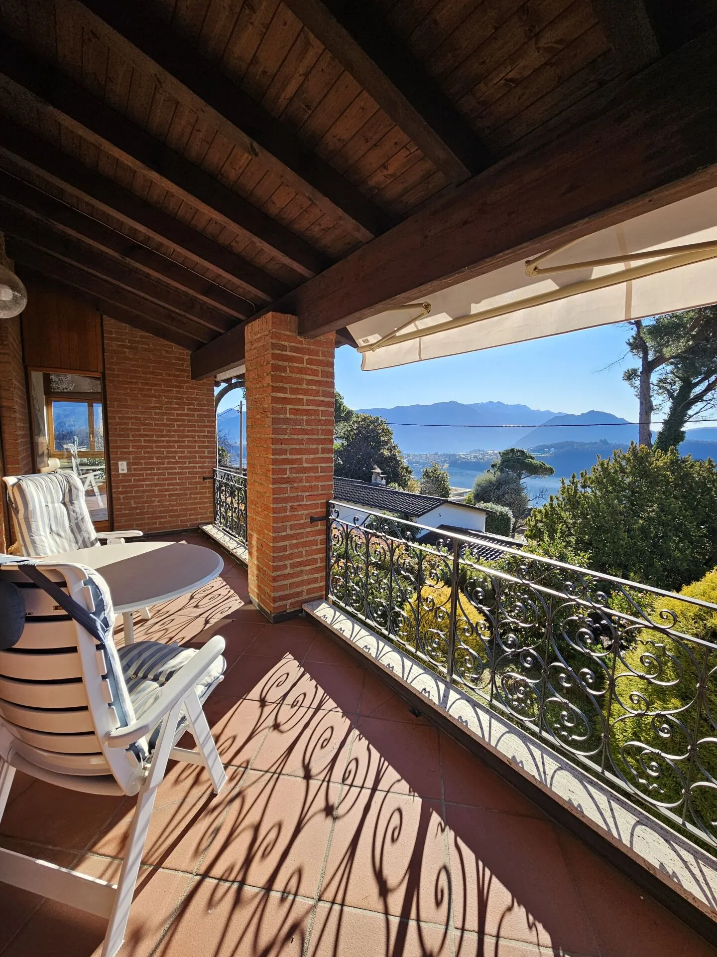 Einfamilienhaus mit atemberaubendem Blick - Foto 4 von 14
