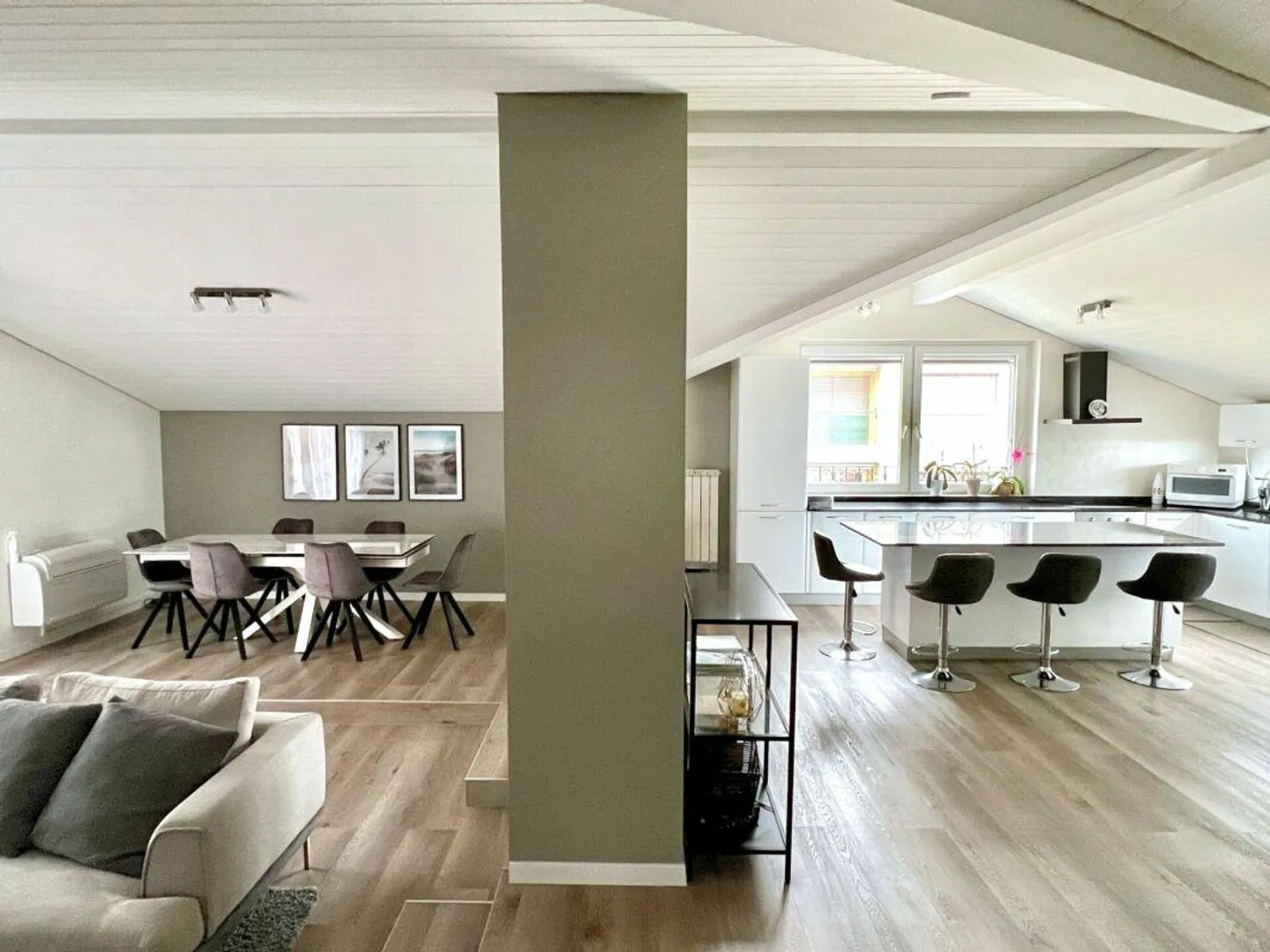 Magnifique bâtiment composé de 3 appartements et 2 locaux commerciaux - Photo 4 sur 12