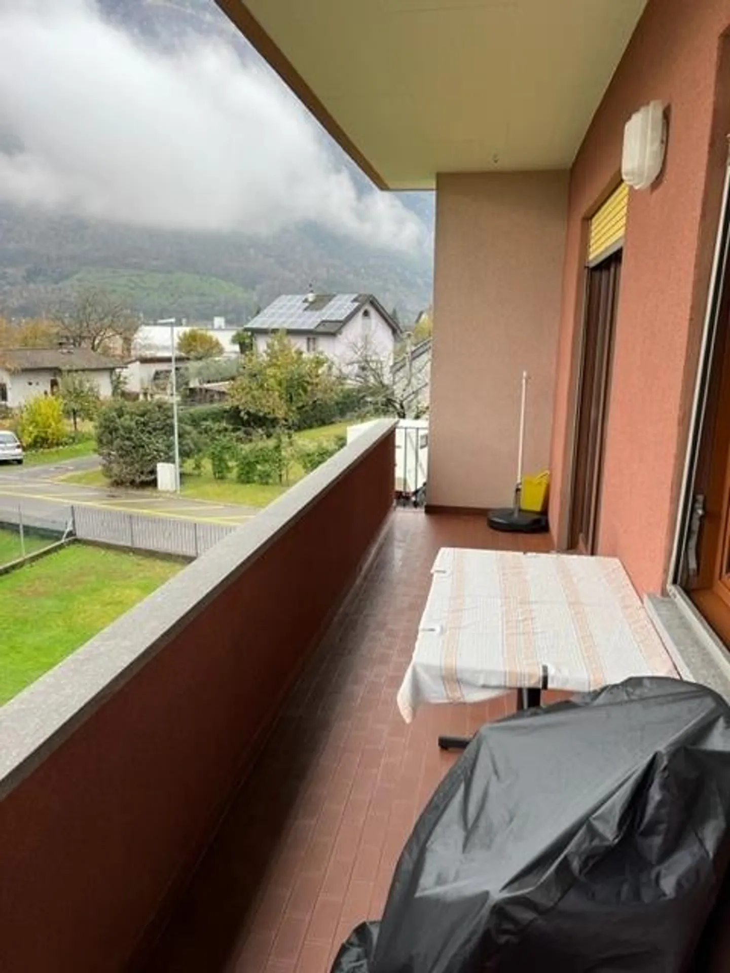 For Sale - House with 3 apartments - PASQUERIO 1070 sqm land - Photo 1 of 7