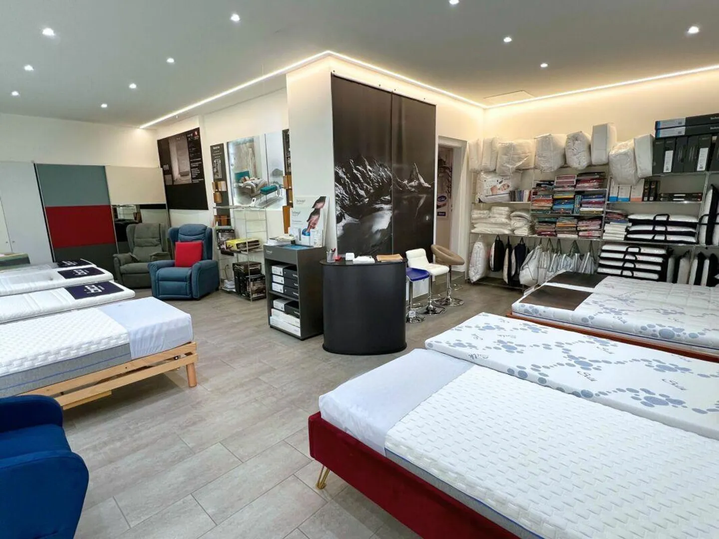 Magnifique bâtiment composé de 3 appartements et 2 locaux commerciaux - Photo 12 sur 12