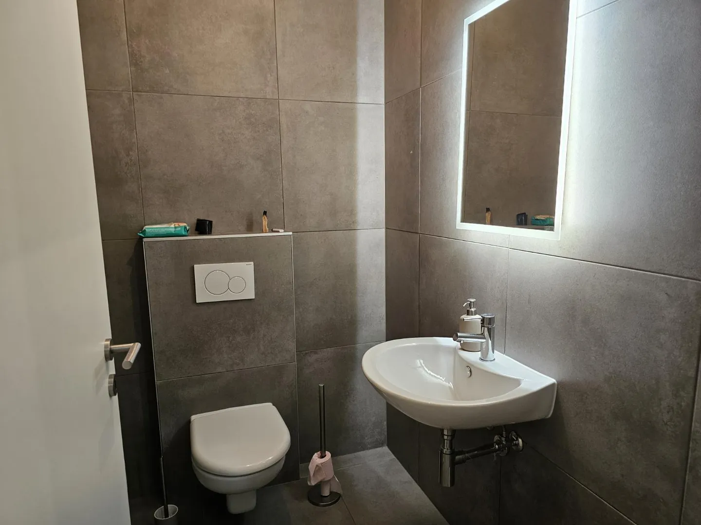 Appartement spacieux style loft - Photo 7 sur 8