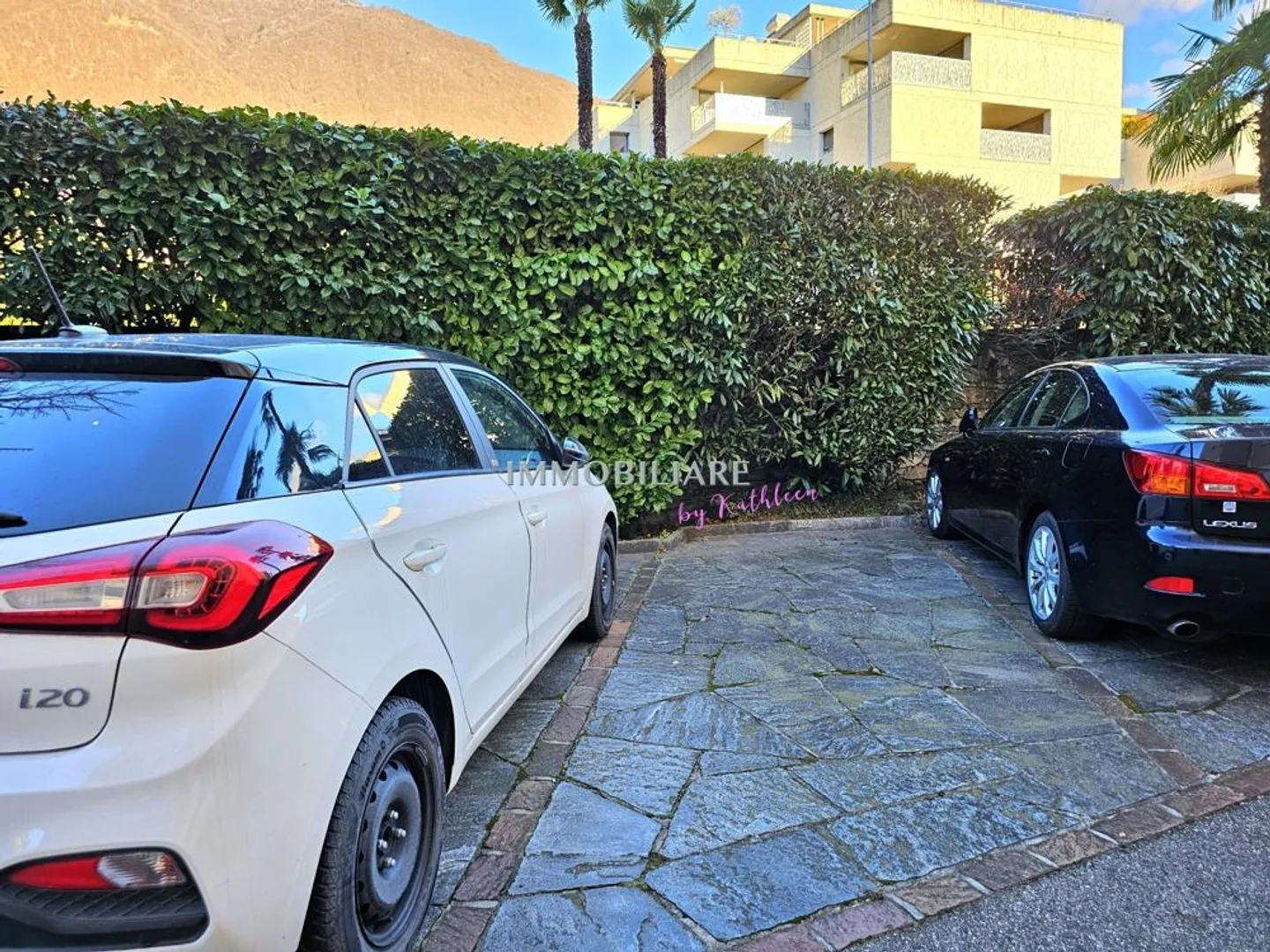 Appartamento mansardato con vista lago e camino in posizione centrale e tranquilla - Foto 12 di 22