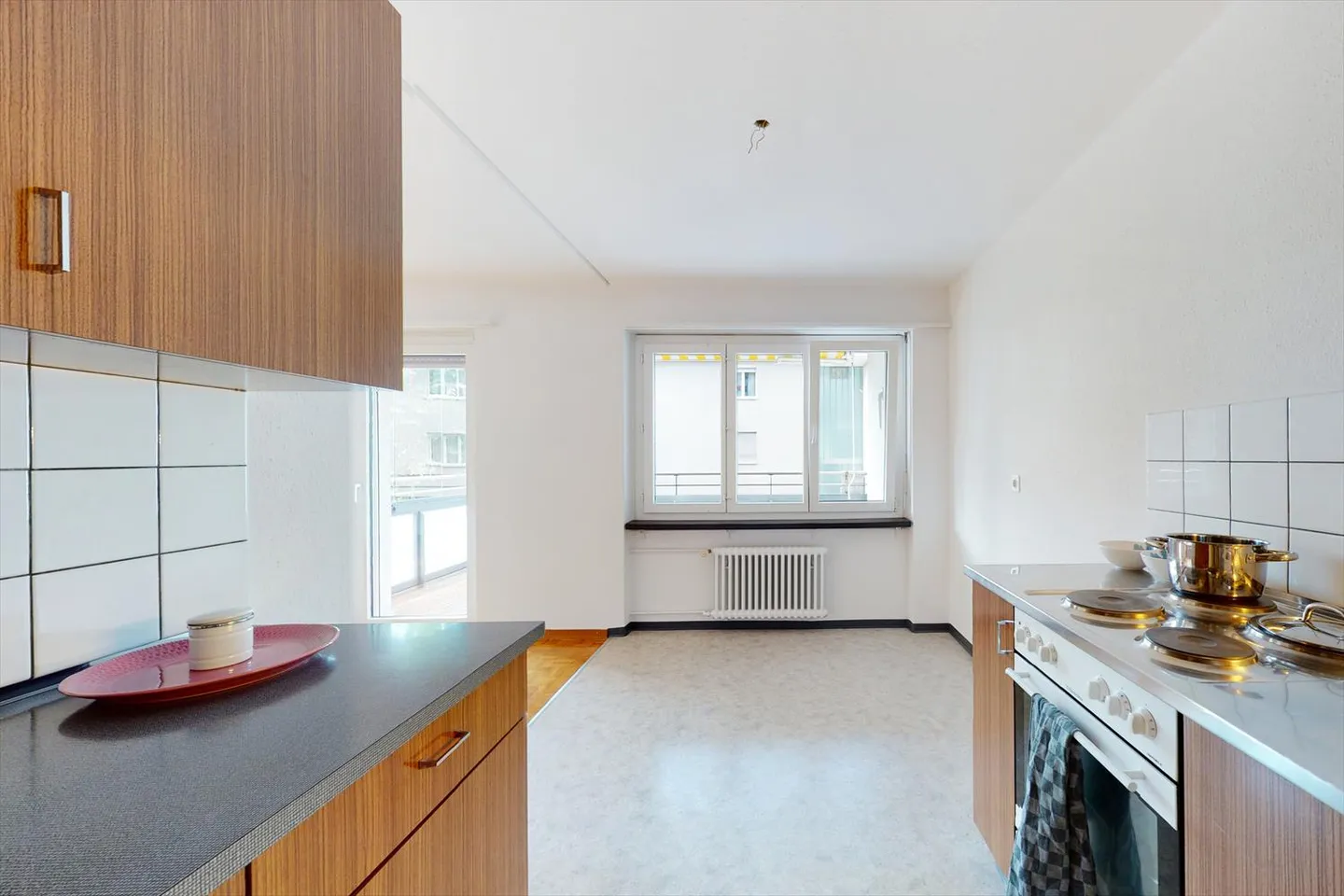 Appartamento accogliente al piano rialzato in una zona residenziale tranquilla - Foto 3 di 12