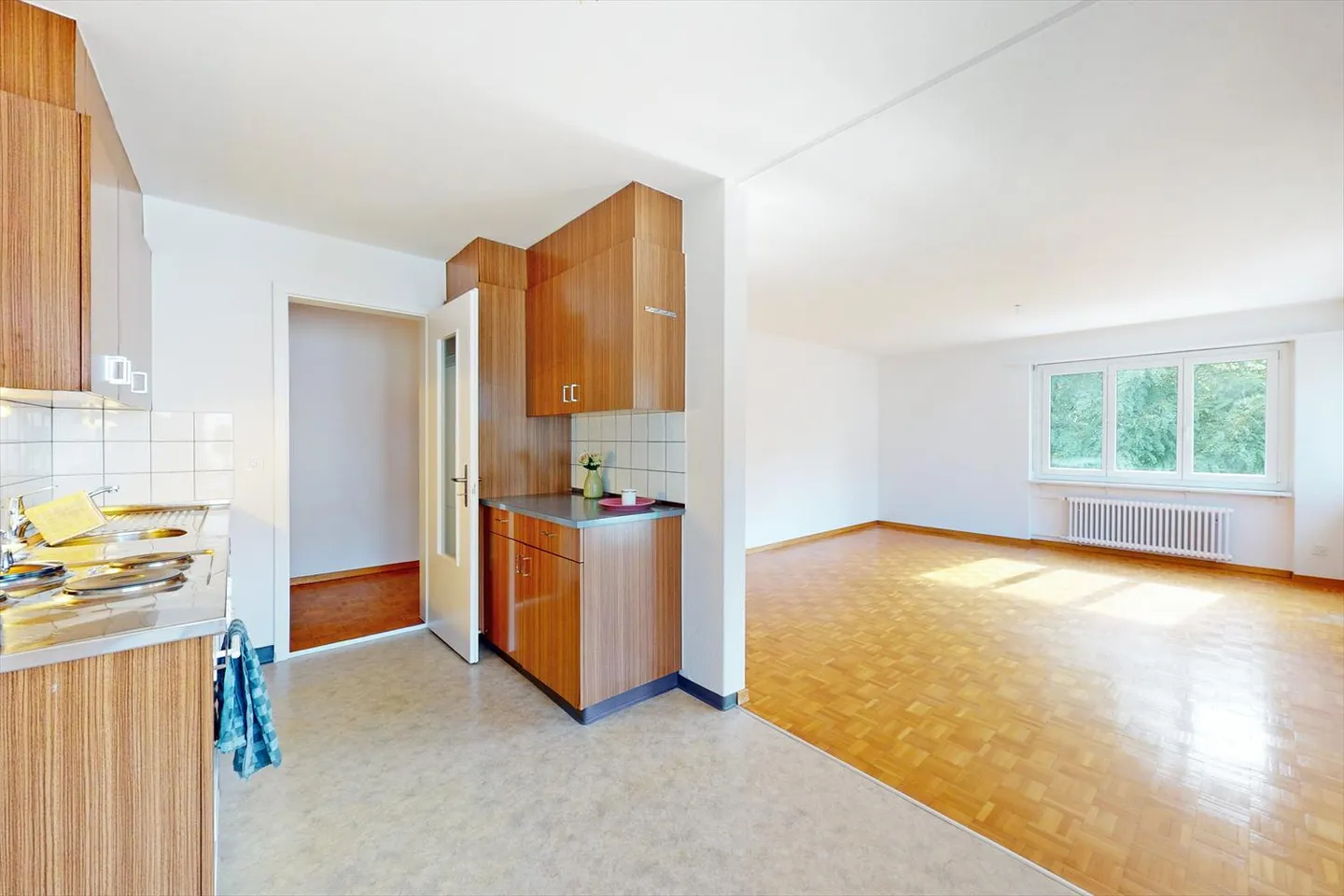Appartamento accogliente al piano rialzato in una zona residenziale tranquilla - Foto 4 di 12