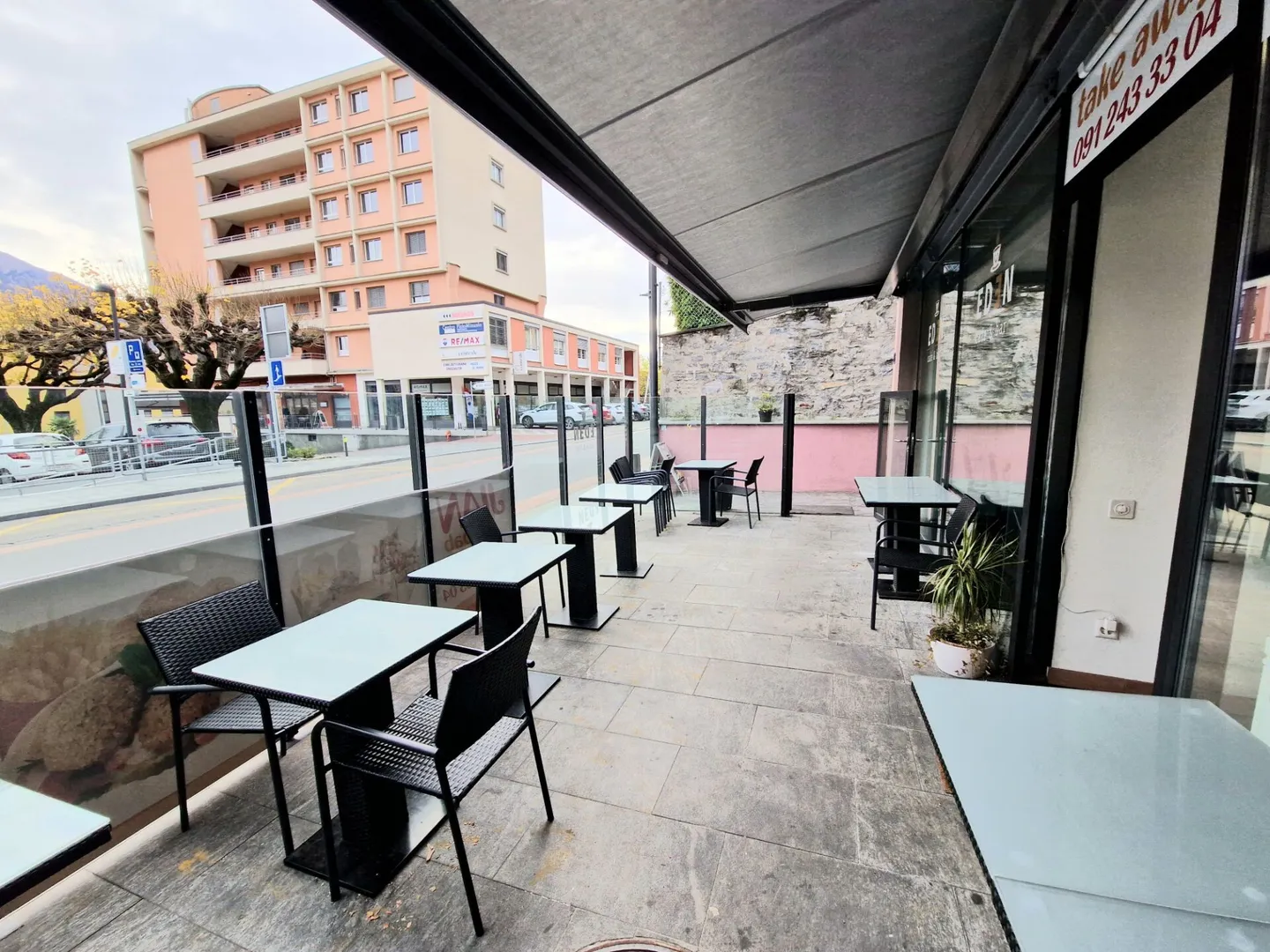 IN VENDITA A MINUSIO - IMMOBILE COMMERCIALE CON STUDIOS - Foto 4 di 22