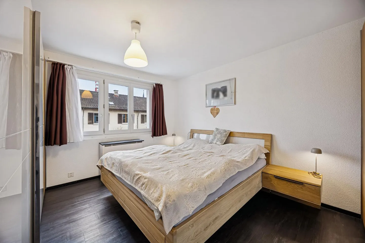 Renovated 5.5-room terraced house with 166 m² total area & large... - Photo 4 of 13