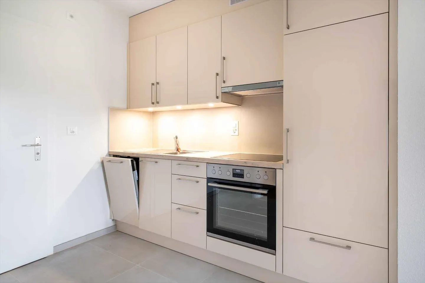 Studio ristrutturato in un quartiere tranquillo - Foto 3 di 6