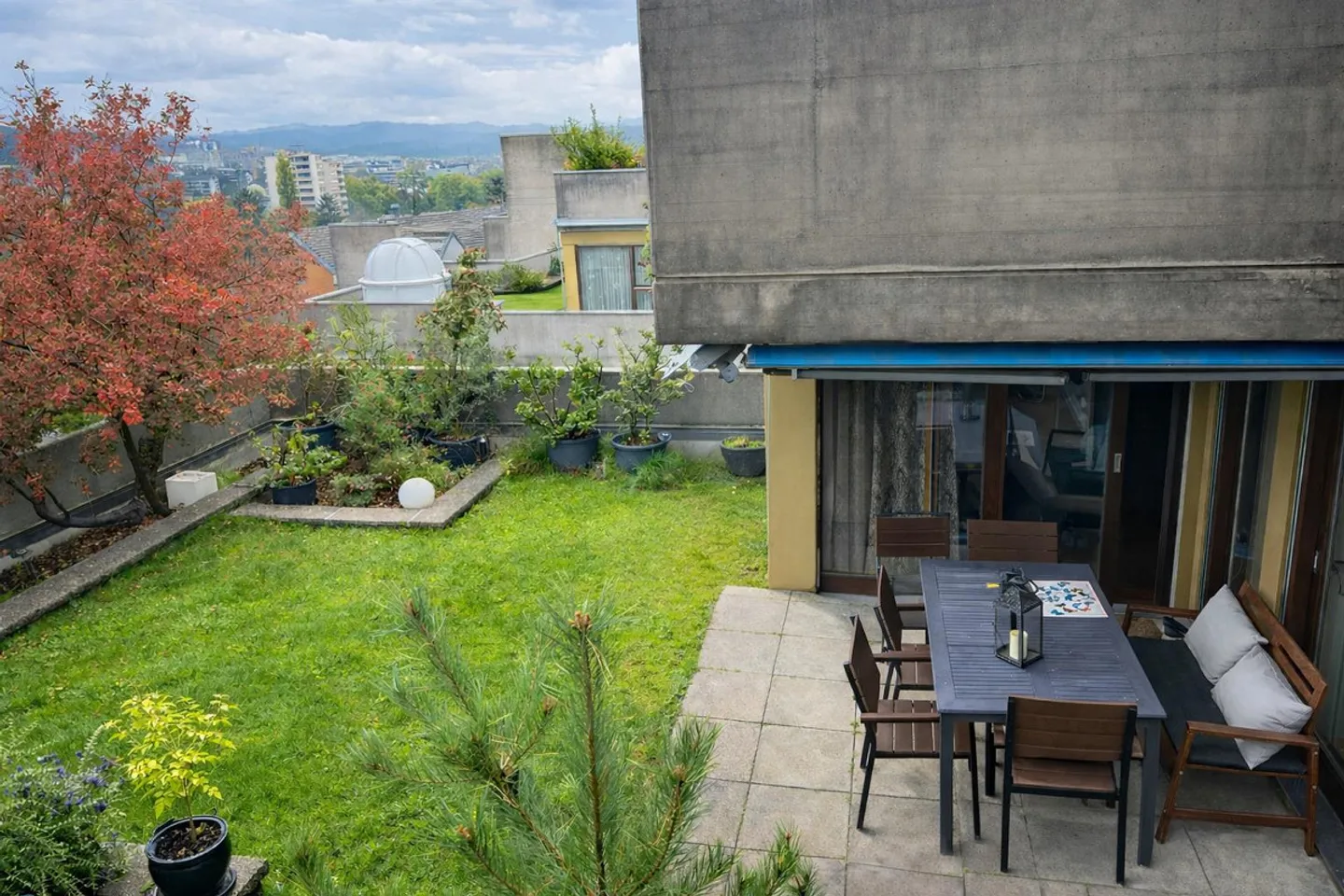 Ampio appartamento in terrazza di 4,5 stanze con vista e tanto sole - Foto 2 di 10