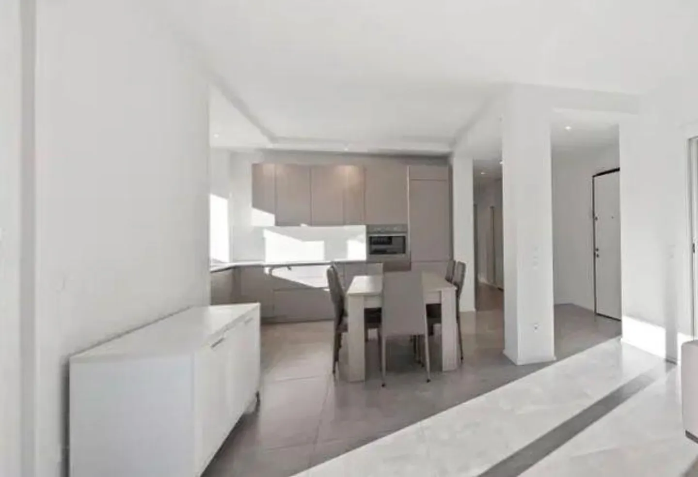 Appartement penthouse meublé au centre de Lugano - Photo 3 sur 9