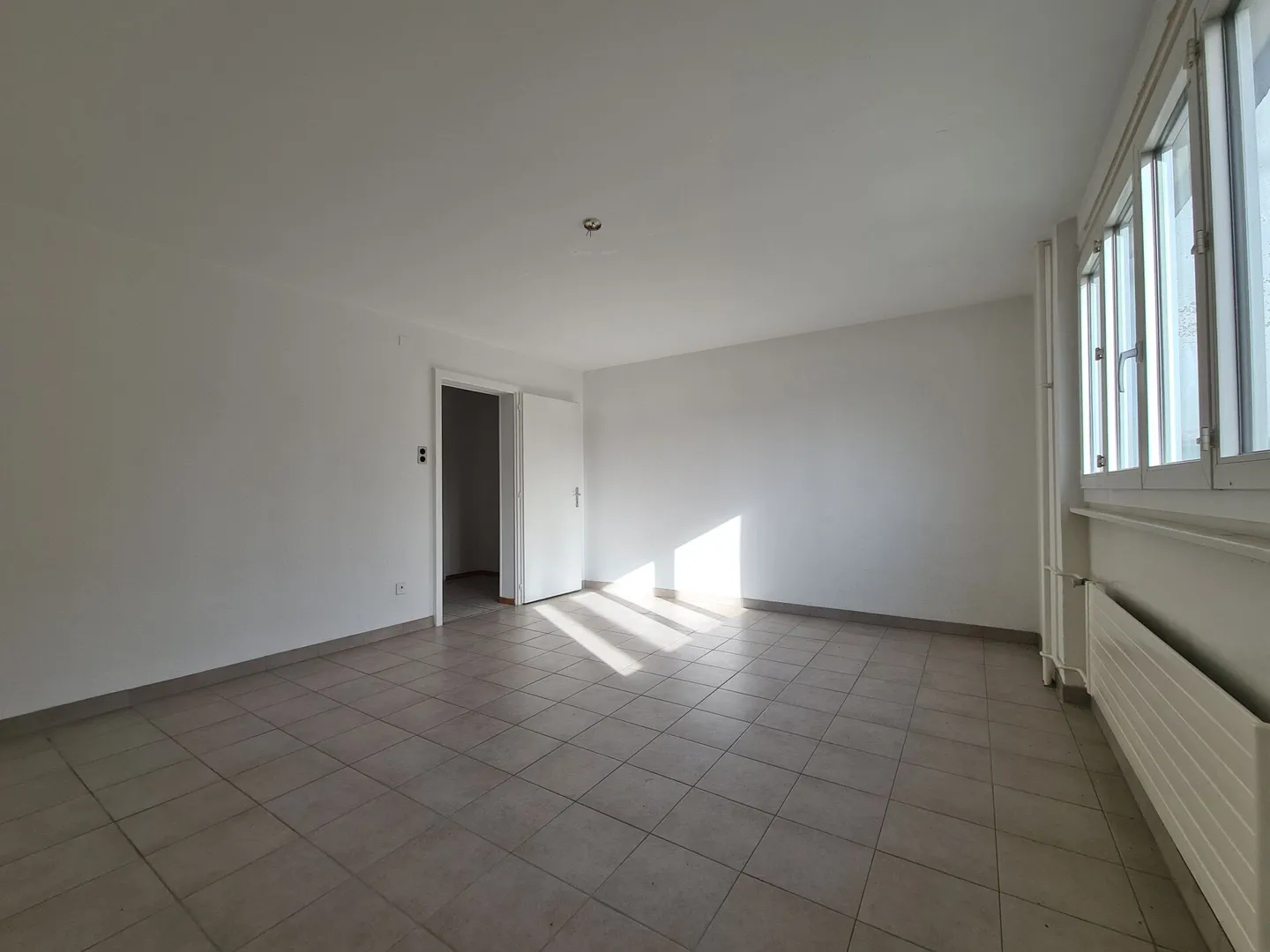 Studio im 4. Stock - Foto 1 von 5