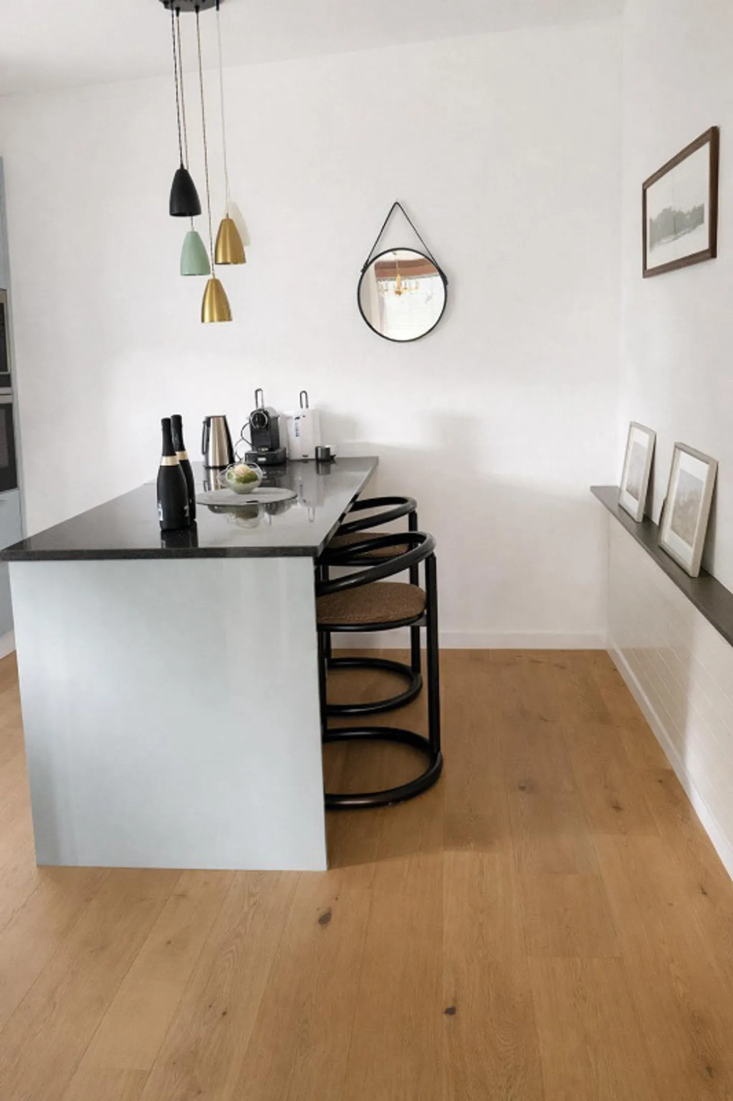 Ampio appartamento in terrazza di 4,5 stanze con vista e tanto sole - Foto 7 di 10