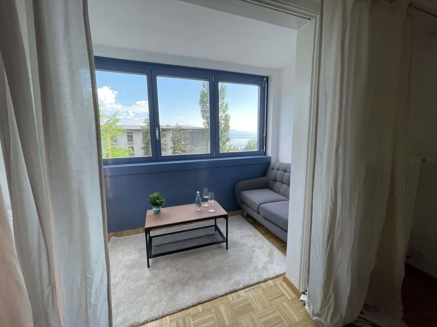 Room 1 piece - Photo 2 of 21