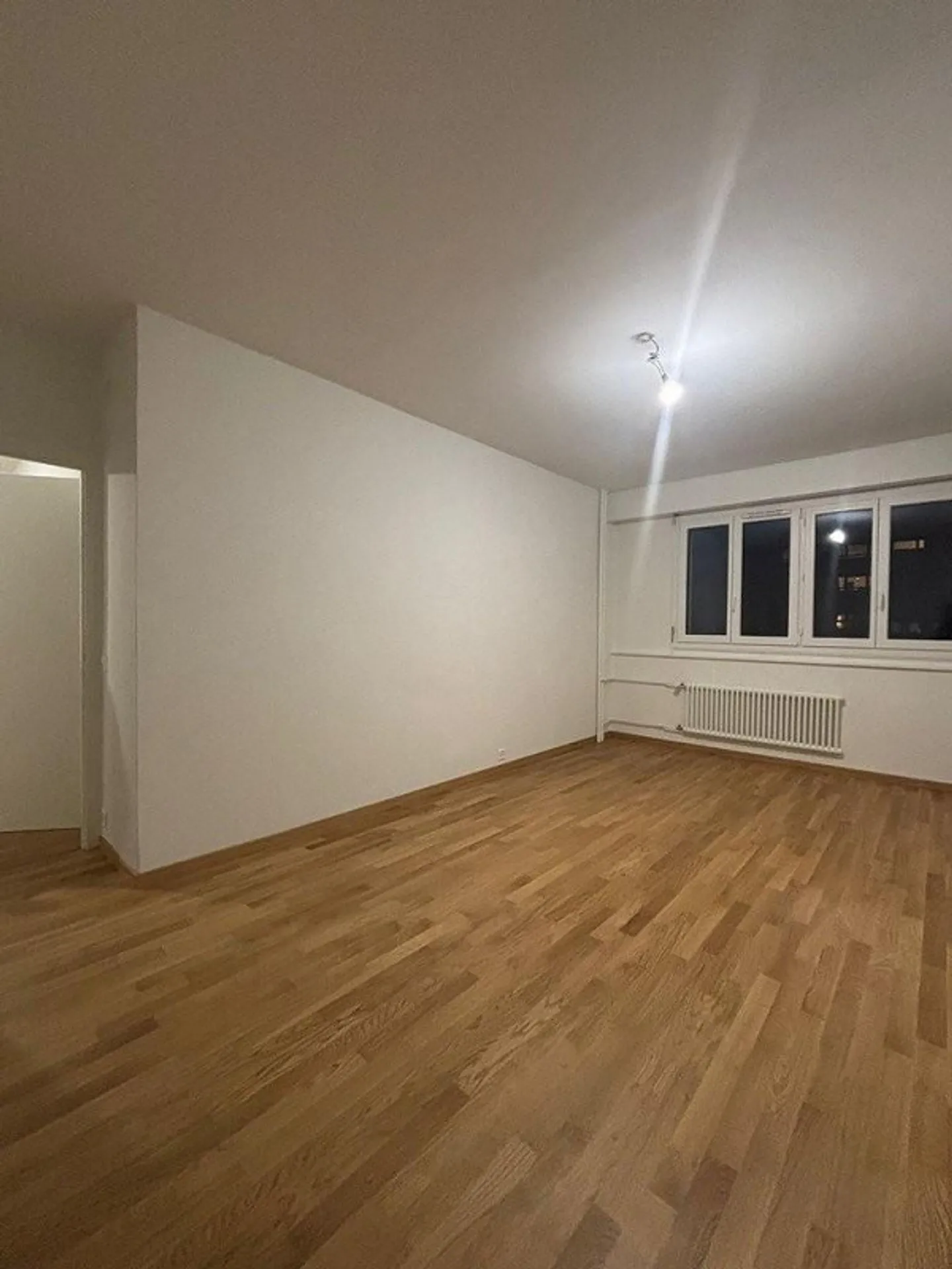 Bell'appartamento spazioso in un quartiere familiare - Foto 3 di 6