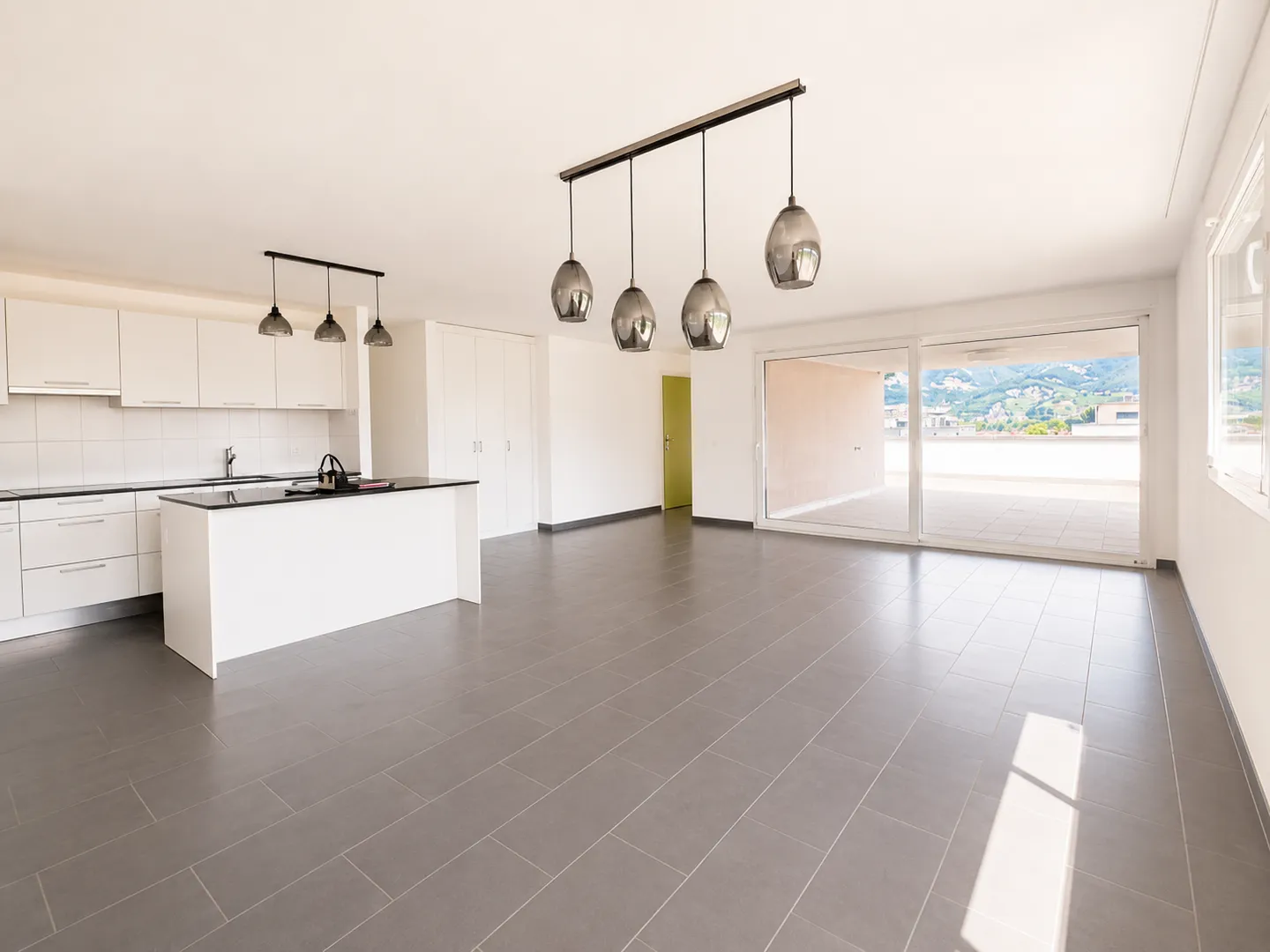 Appartamento 4.5 camere - Foto 1 di 9