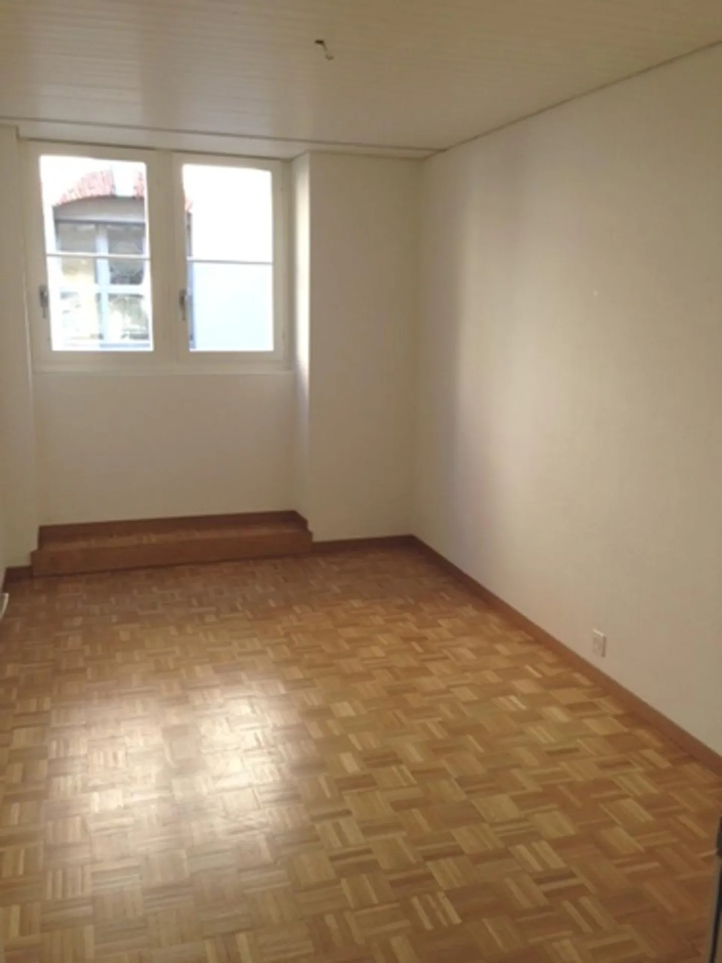 Charmant 3.5 pièces en vielle ville de Fribourg avec grand balcon! - Photo 5 sur 7