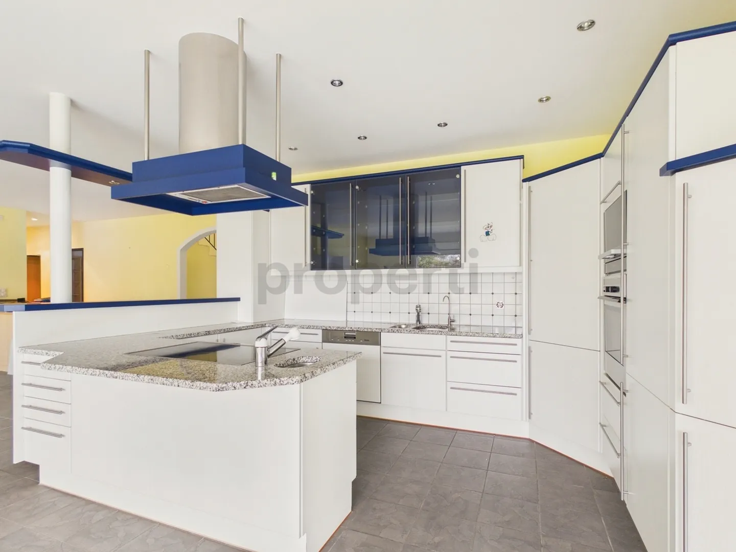 Modern 6.5-Room Single-Family House with Balcony, Widnau - Photo 5 of 13