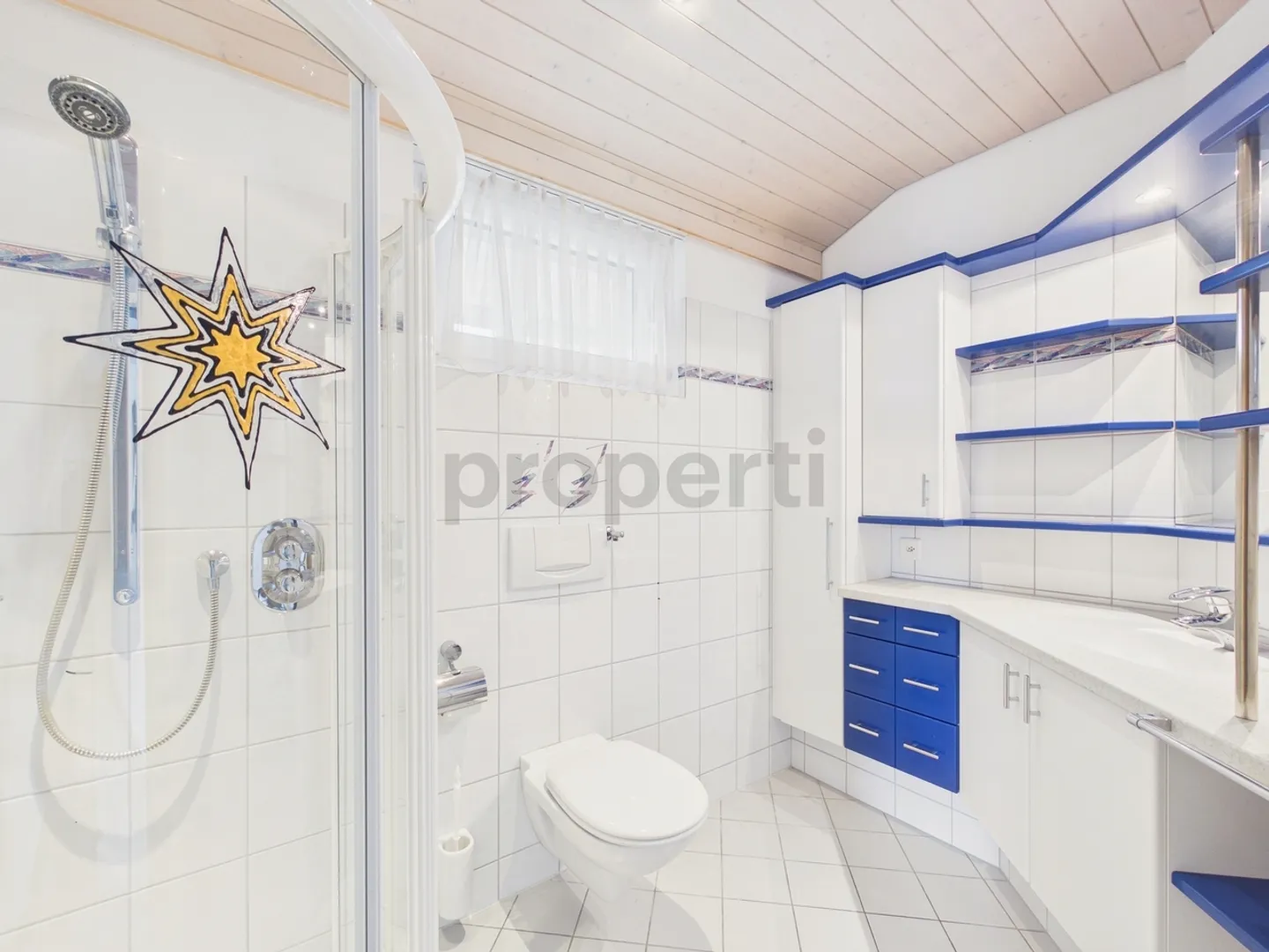 Modern 6.5-Room Single-Family House with Balcony, Widnau - Photo 11 of 13
