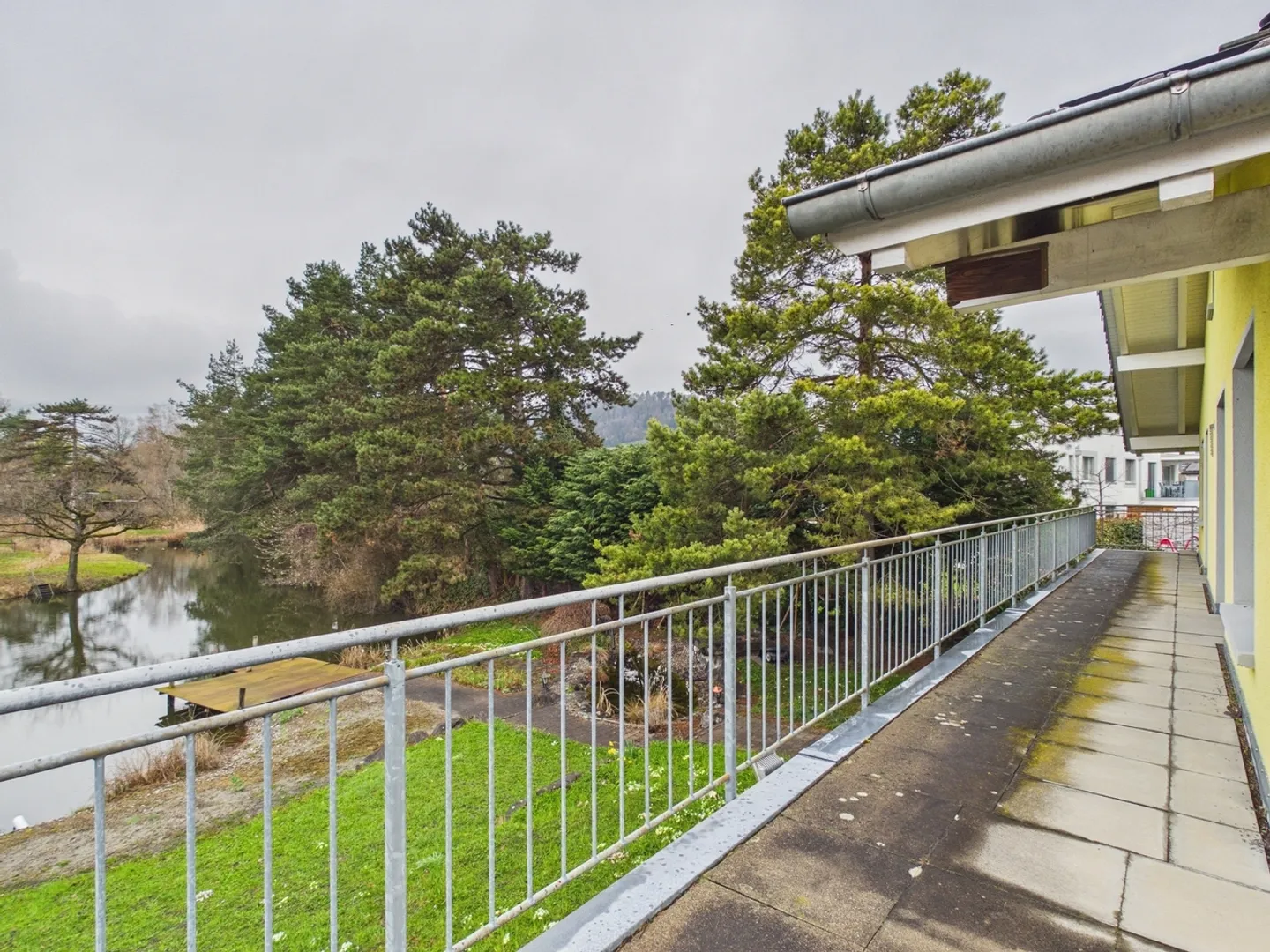 Modern 6.5-Room Single-Family House with Balcony, Widnau - Photo 12 of 13