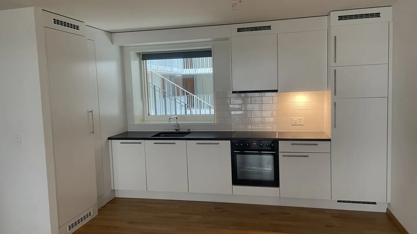 Magnificent 4.5 room apartment with balcony. - Photo 3 of 6