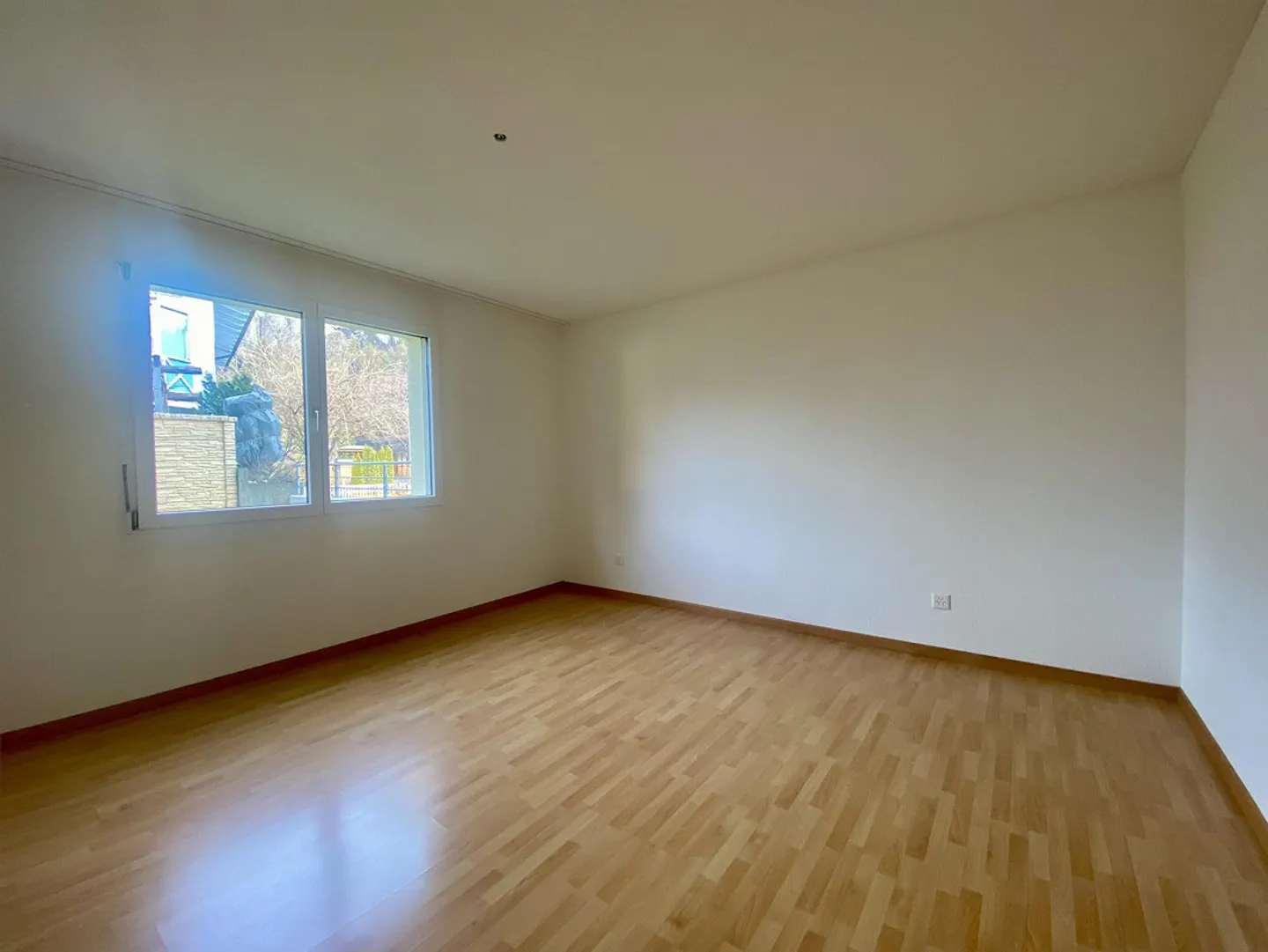 Appartamento attraente e luminoso di 4,5 stanze con grande cucina - Foto 8 di 10